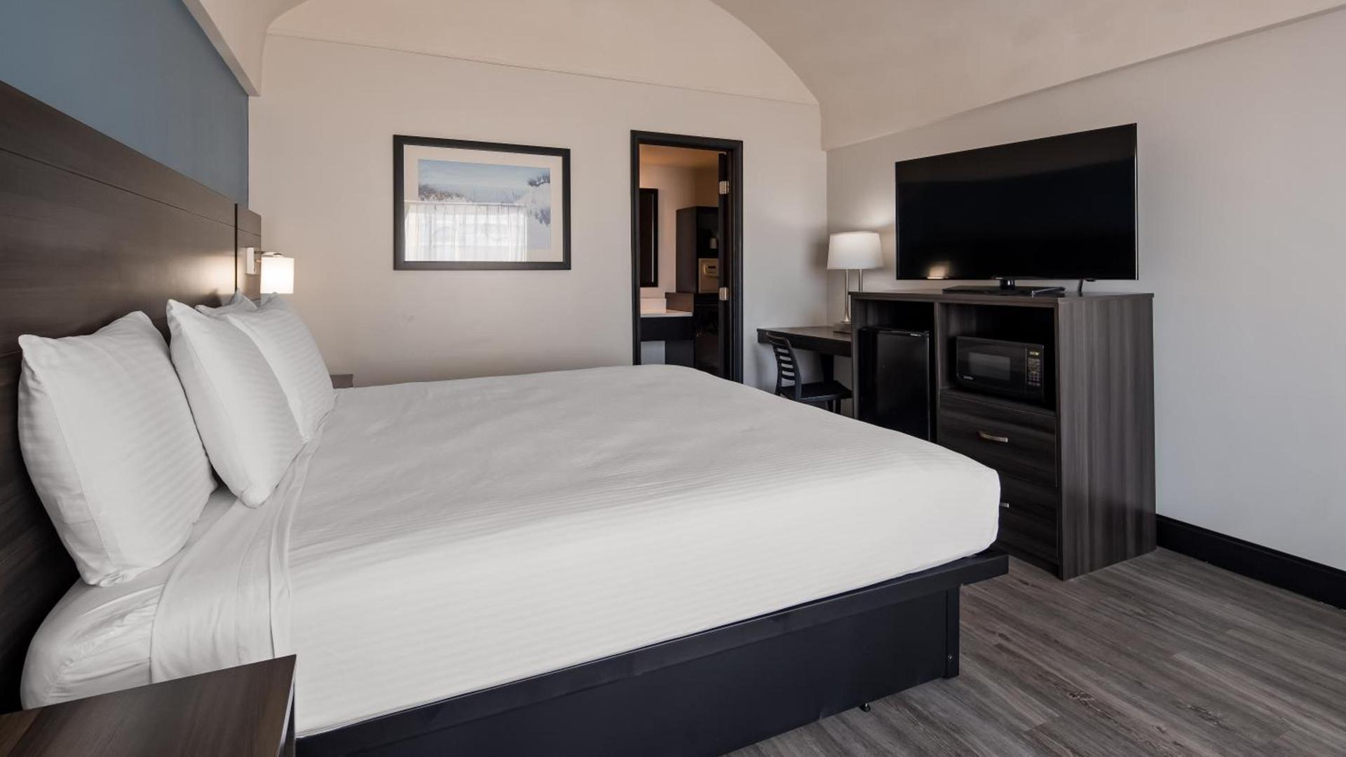 SureStay Hotel by Best Western Virginia Beach Royal Clipper photo 7