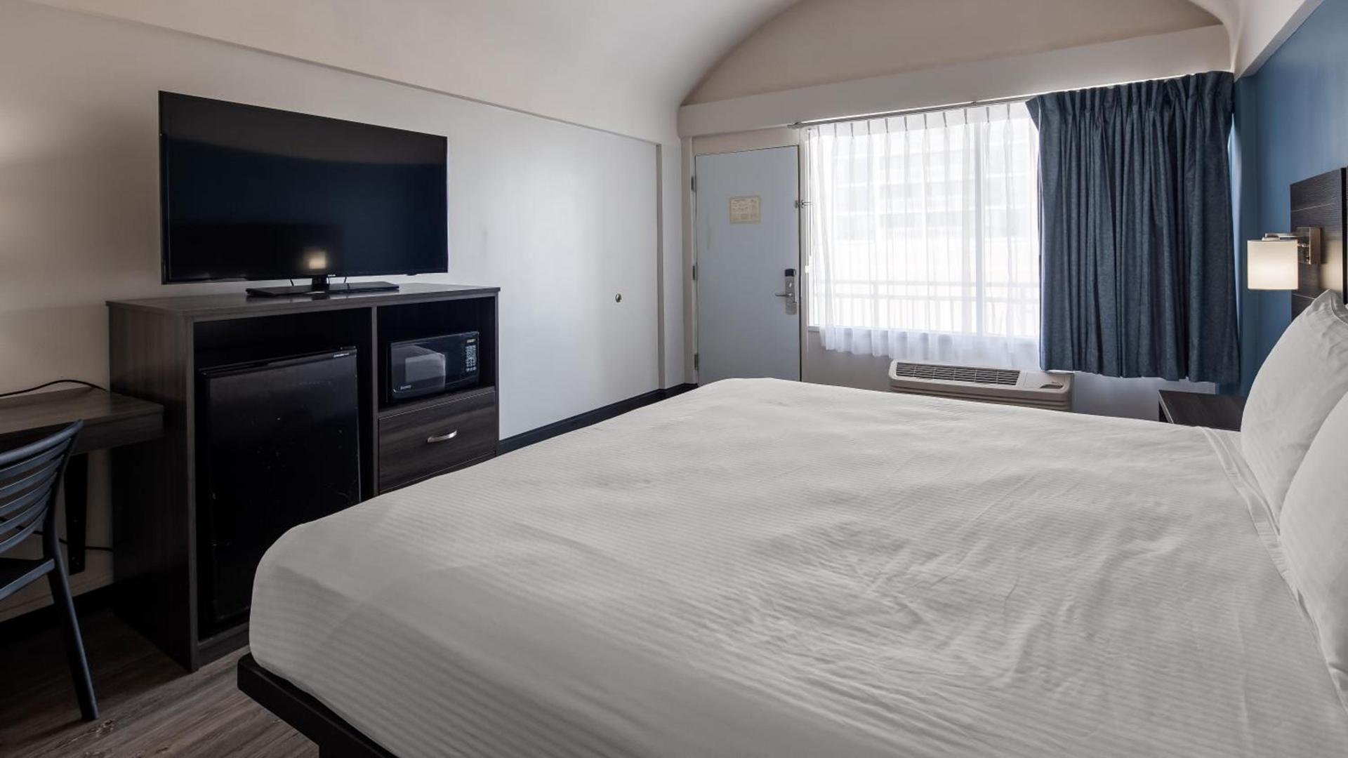 SureStay Hotel by Best Western Virginia Beach Royal Clipper photo 8