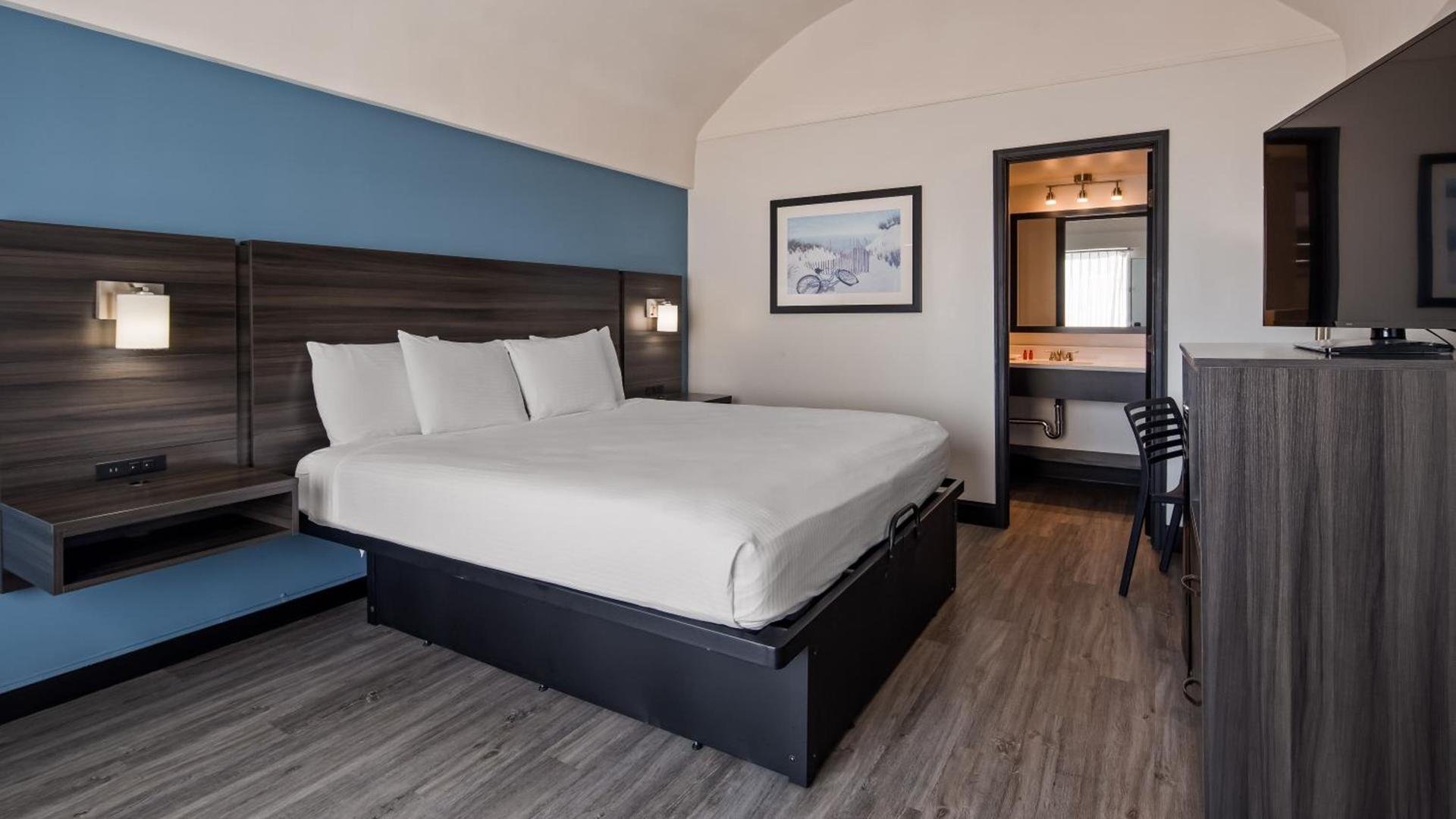 SureStay Hotel by Best Western Virginia Beach Royal Clipper photo 6