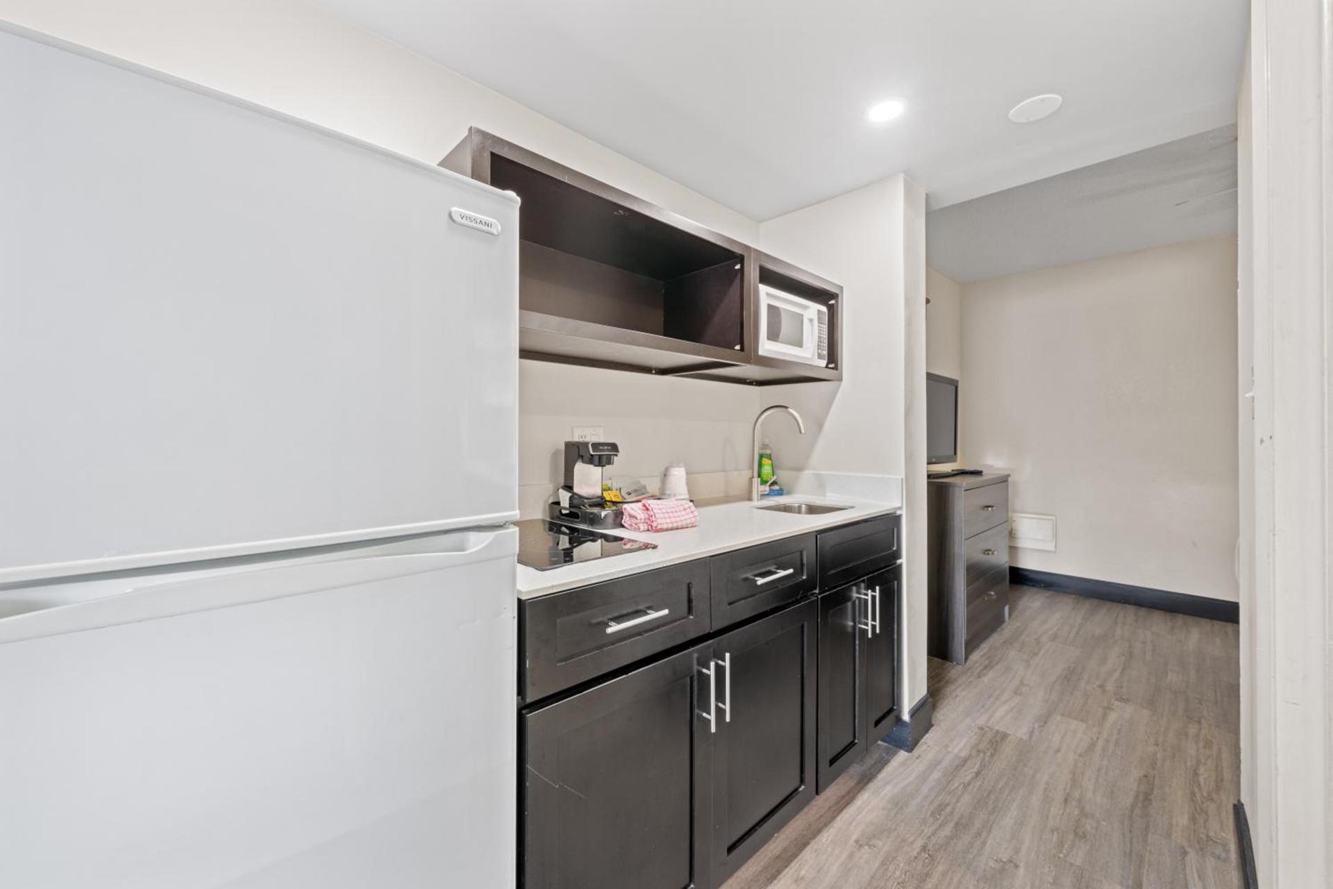 SureStay Hotel by Best Western Virginia Beach Royal Clipper photo 21