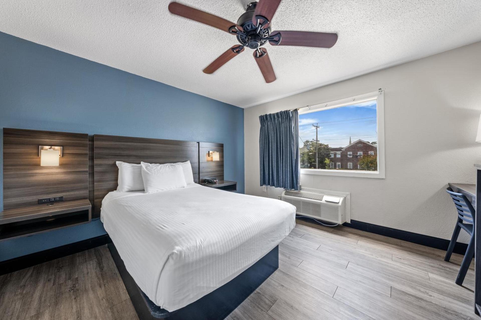 SureStay Hotel by Best Western Virginia Beach Royal Clipper photo 27
