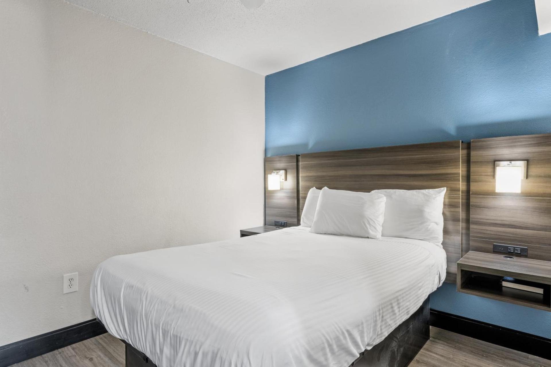 SureStay Hotel by Best Western Virginia Beach Royal Clipper photo 28