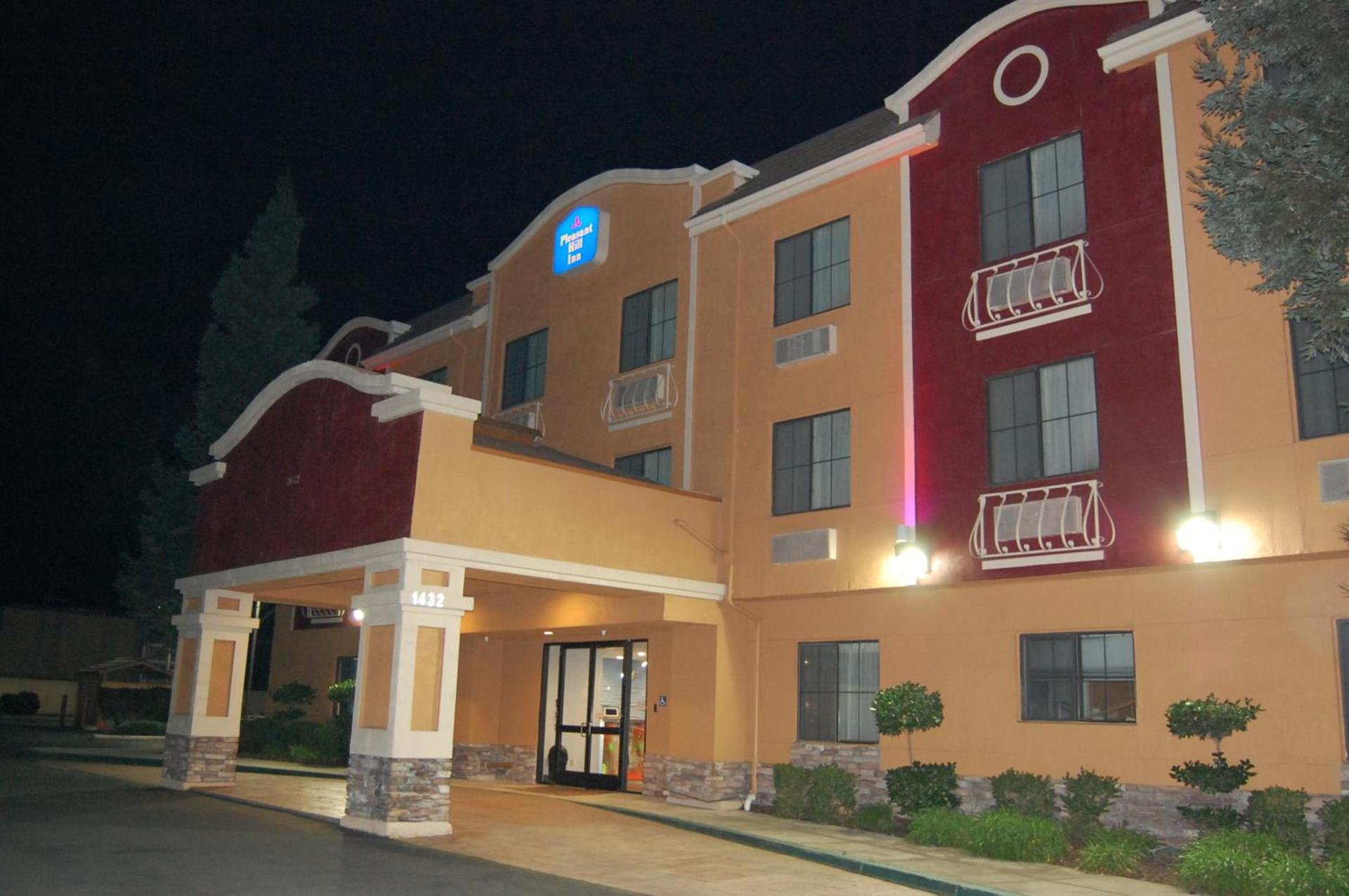 Pleasant Hill Inn photo 16