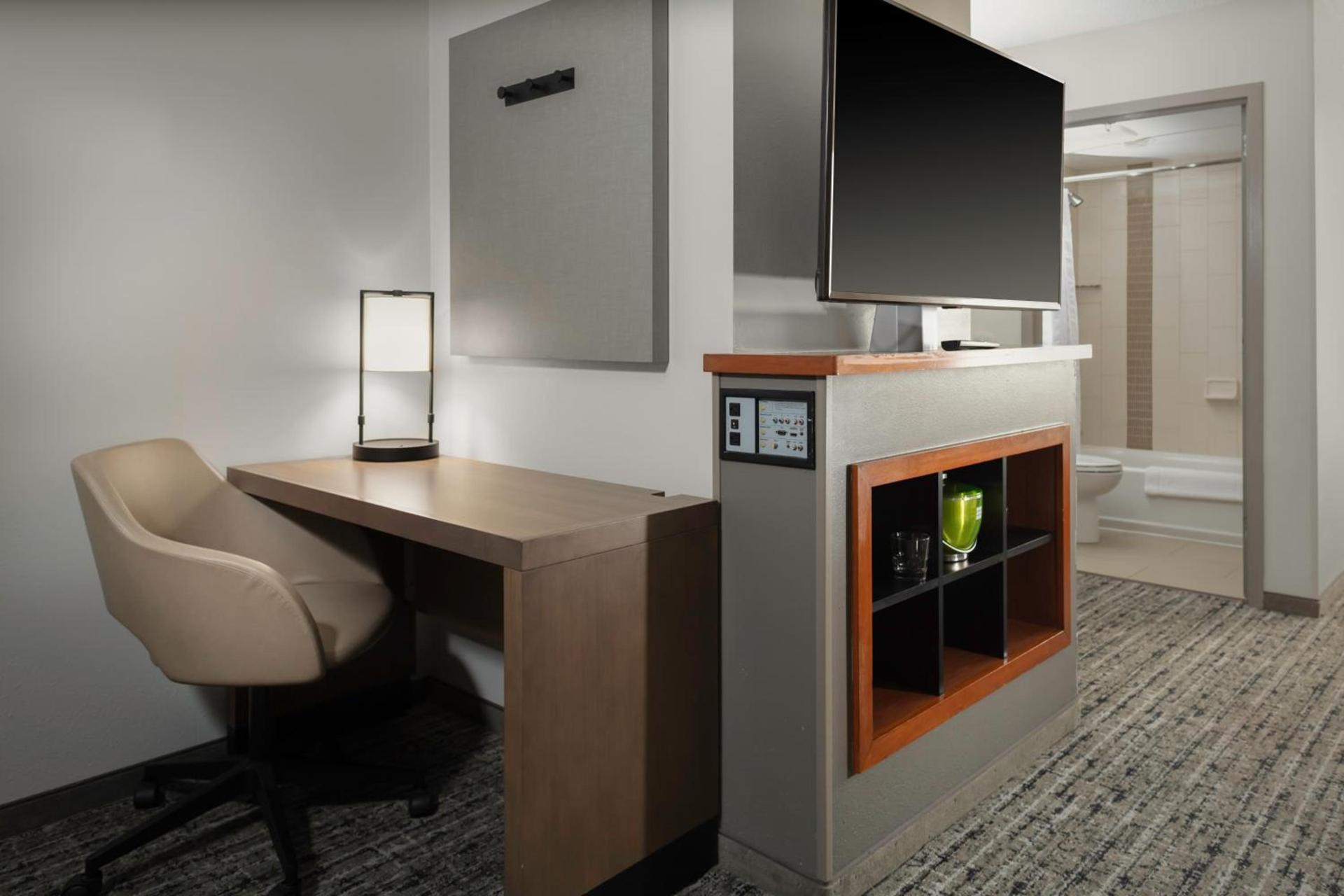 Hyatt Place-Dallas/Arlington photo 17