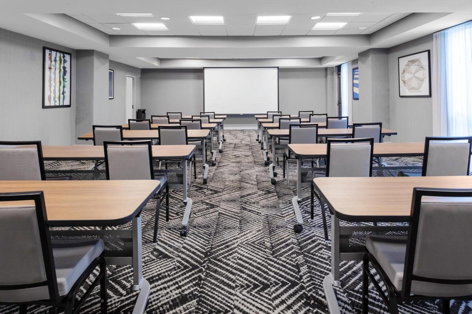 Hyatt Place-Dallas/Arlington photo 31