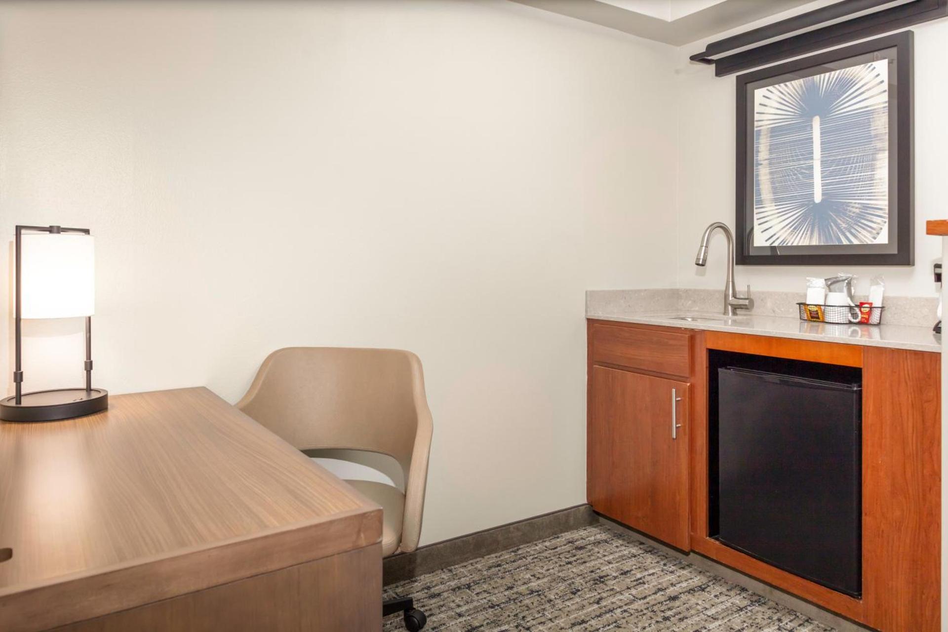 Hyatt Place-Dallas/Arlington photo 16
