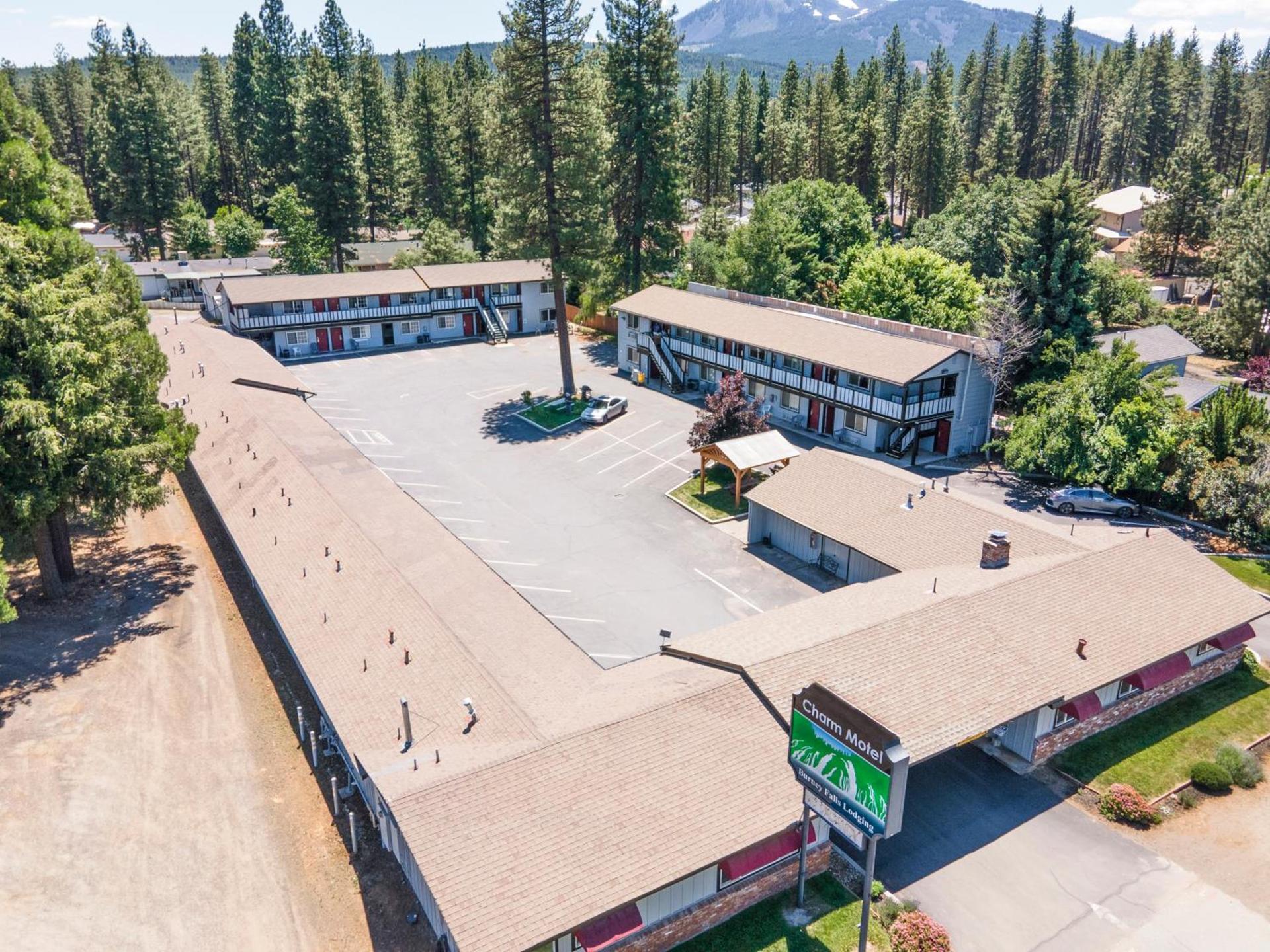 Charm Motel & Suites photo 3