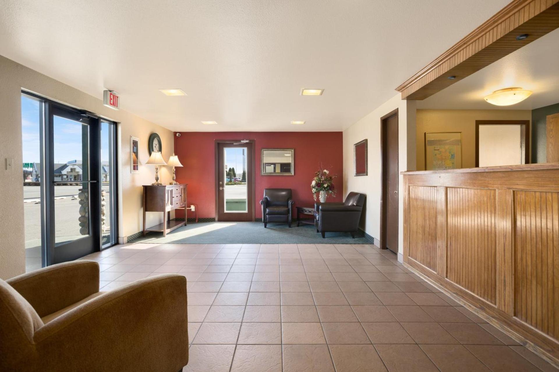 Super 8 by Wyndham Coeur d'Alene photo 29