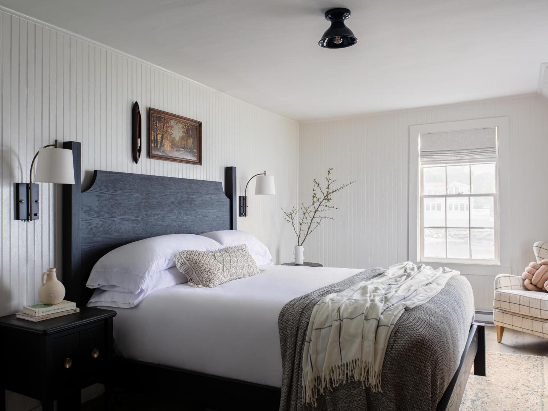 Bluebird Ocean Point Inn photo 54