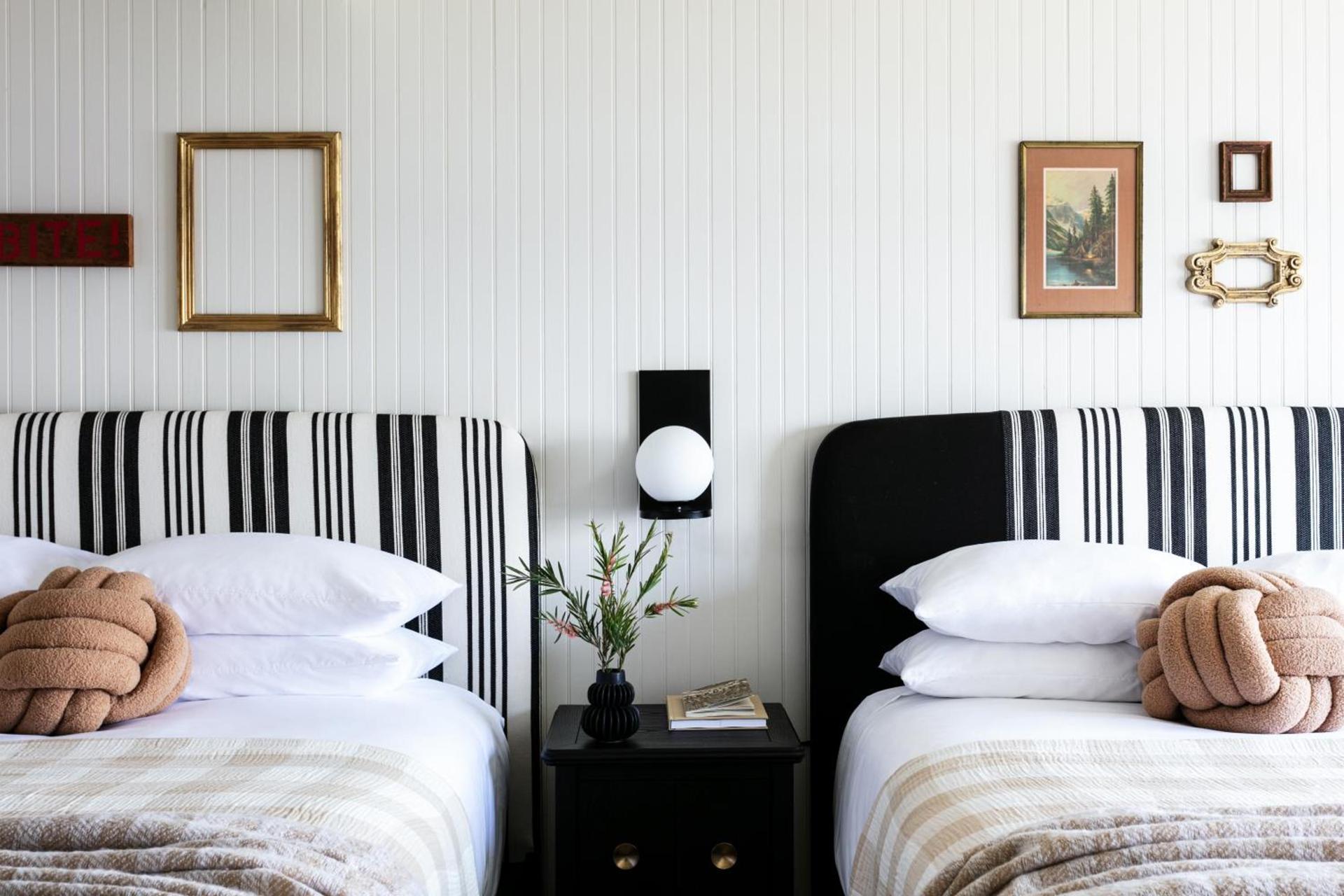 Bluebird Ocean Point Inn photo 53