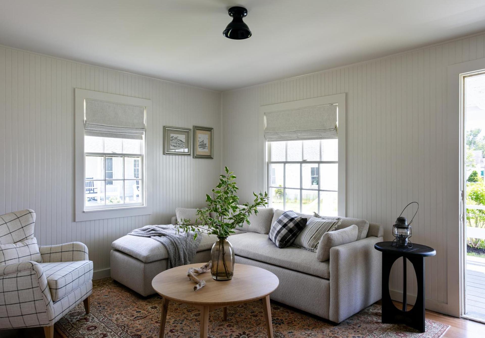 Bluebird Ocean Point Inn photo 5