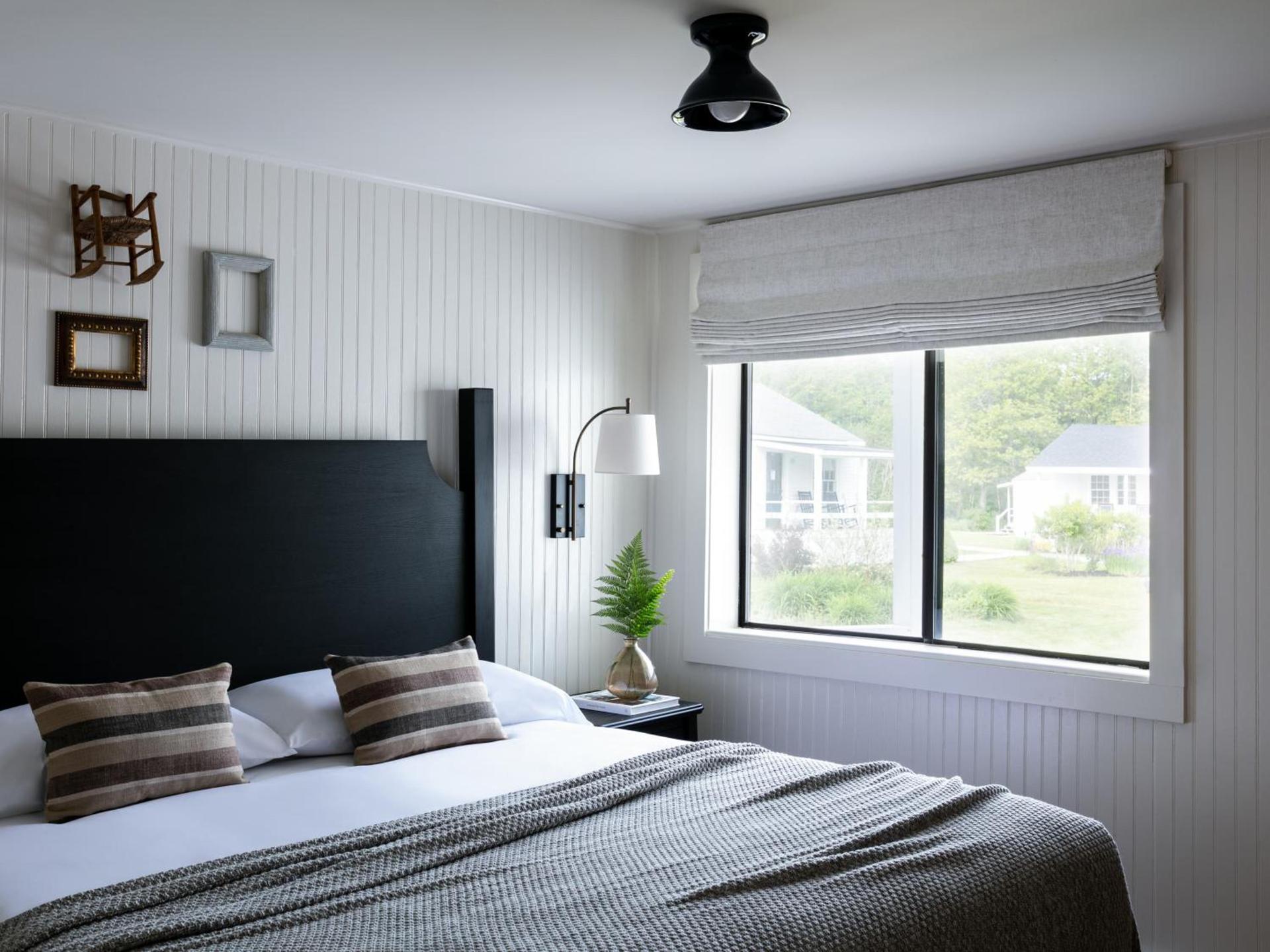 Bluebird Ocean Point Inn photo 17