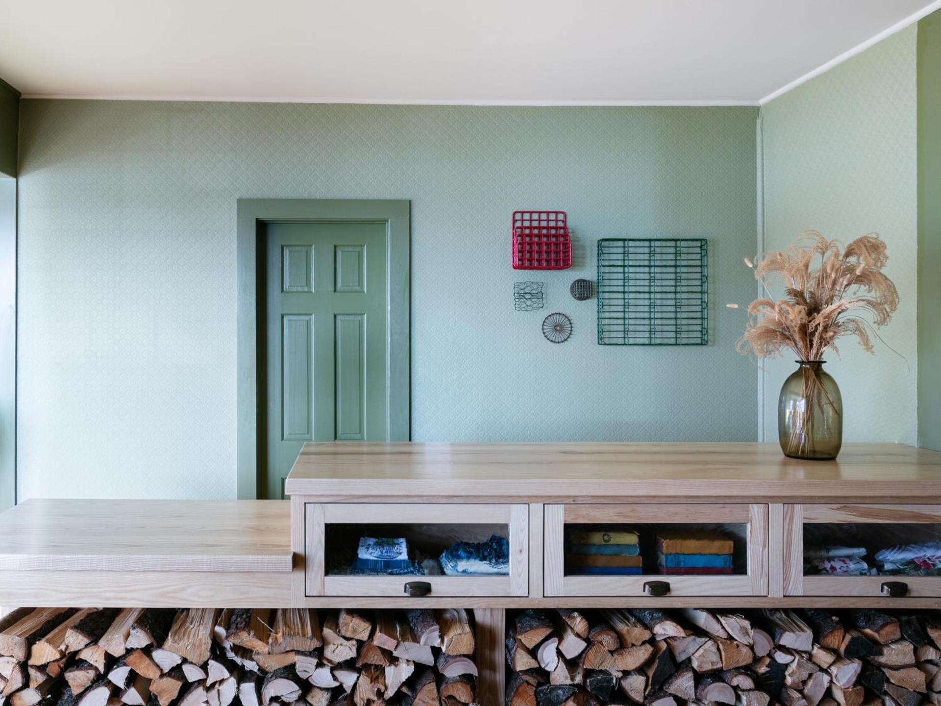 Bluebird Ocean Point Inn photo 25