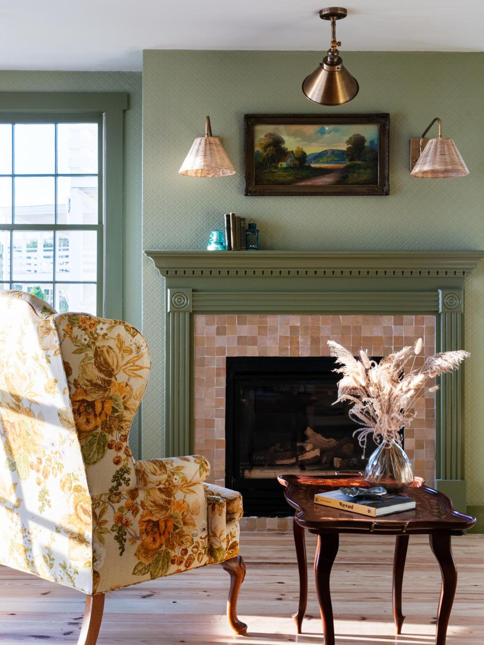 Bluebird Ocean Point Inn photo 23