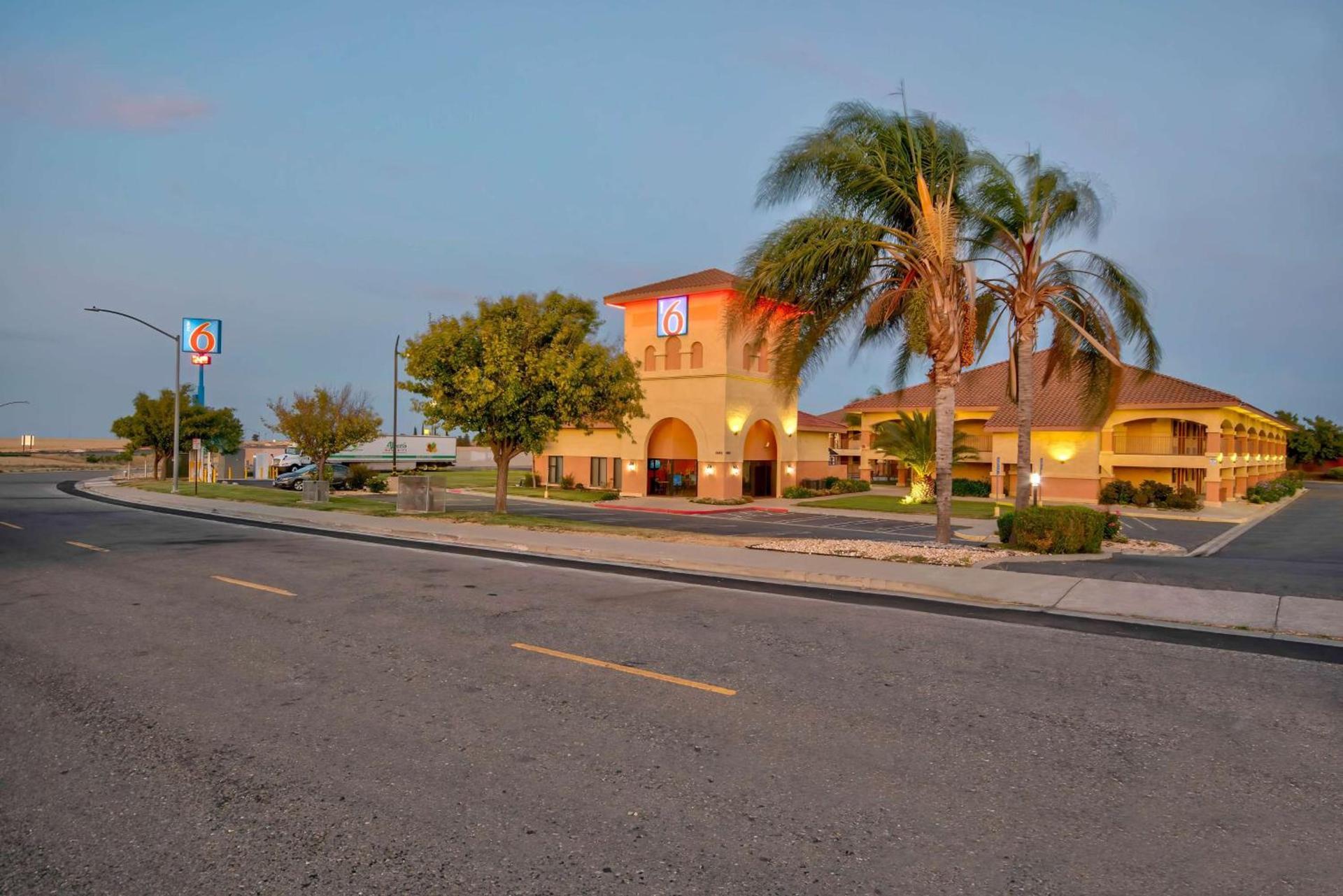 Motel 6-Santa Nella, CA - Los Banos photo 1