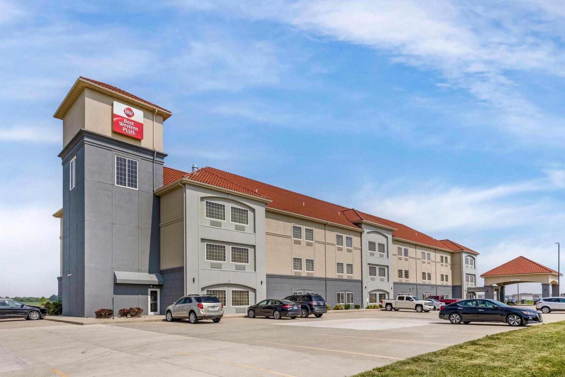 Best Western Plus MidAmerica Hotel photo 1
