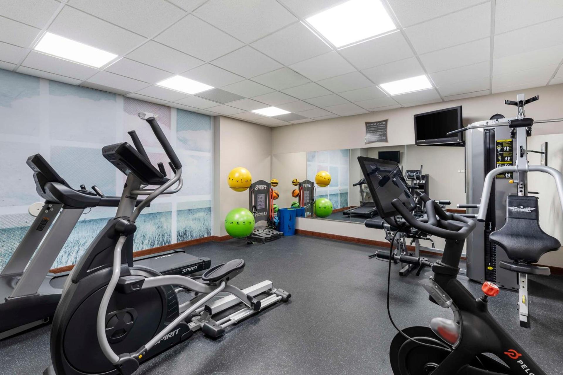 Best Western Plus MidAmerica Hotel photo 10