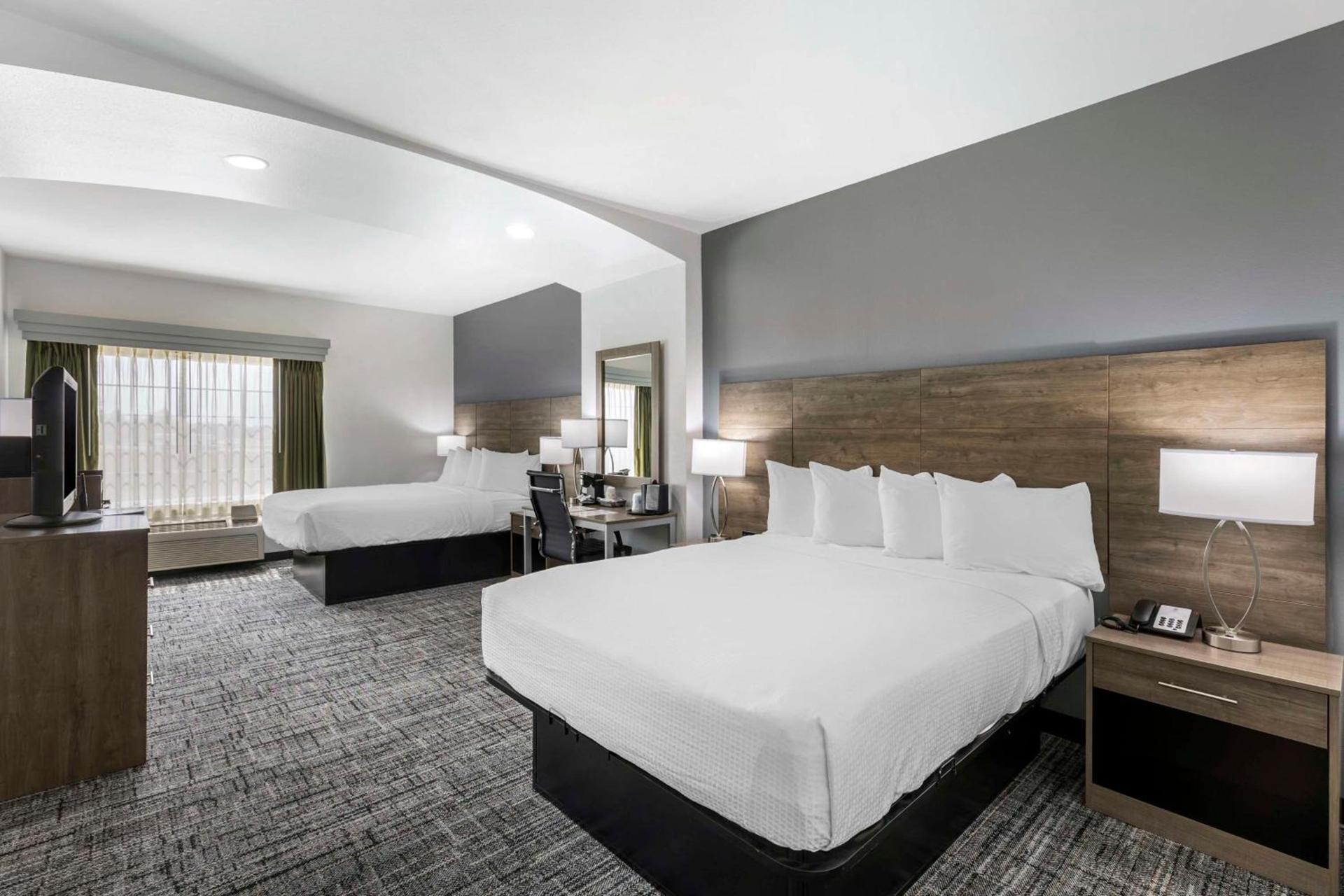 Best Western Plus MidAmerica Hotel photo 3