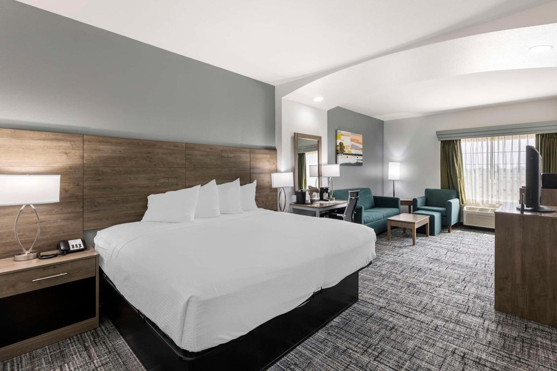 Best Western Plus MidAmerica Hotel photo 4