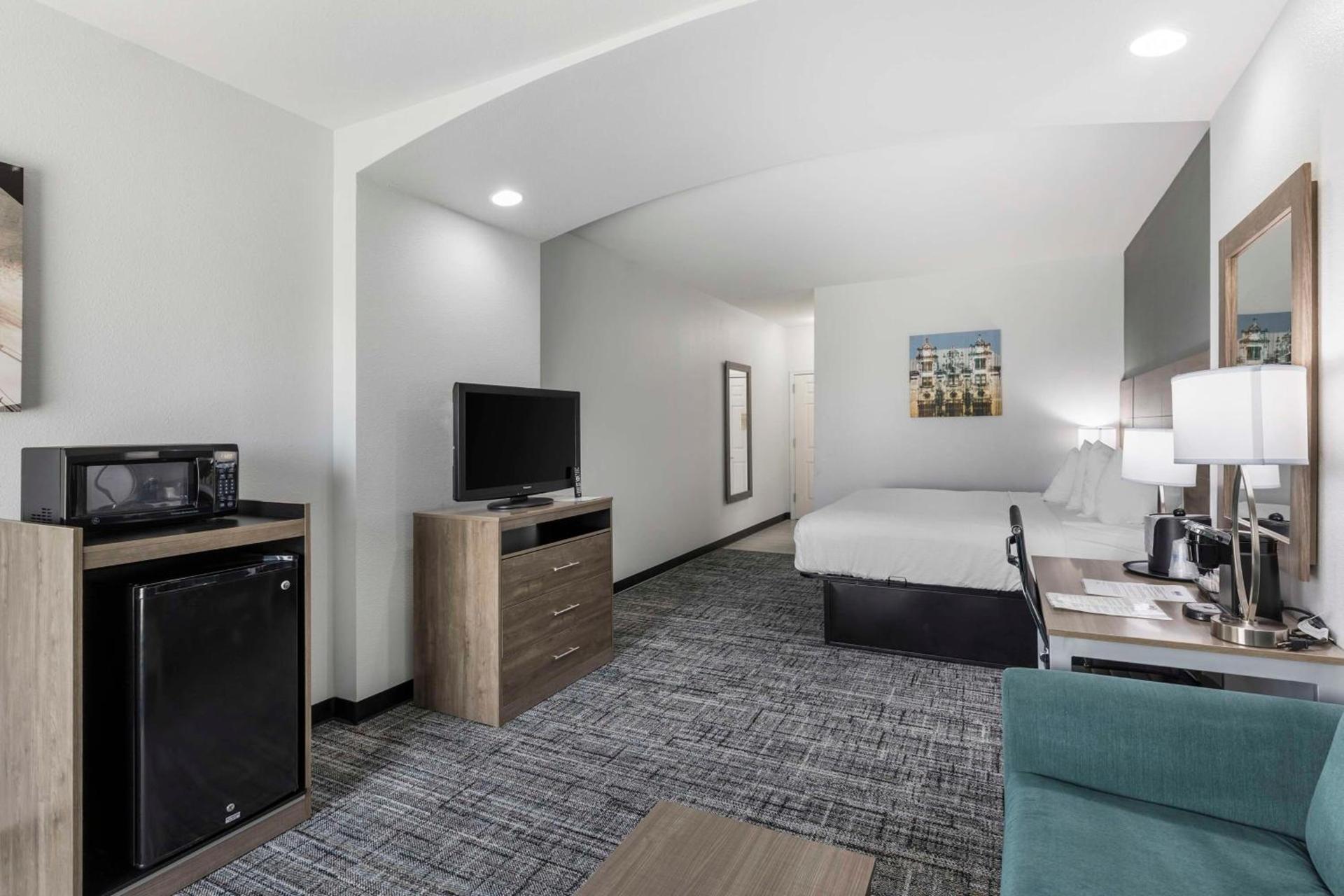 Best Western Plus MidAmerica Hotel photo 18