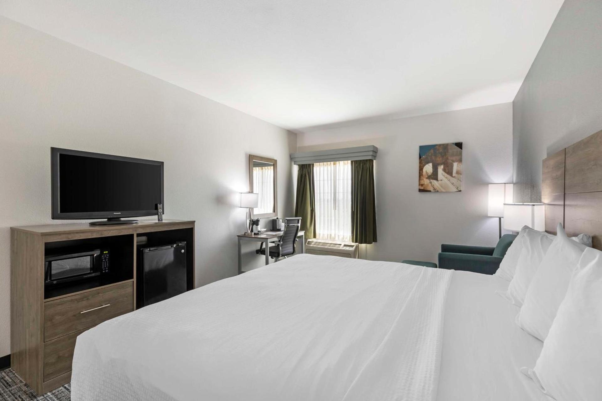 Best Western Plus MidAmerica Hotel photo 21