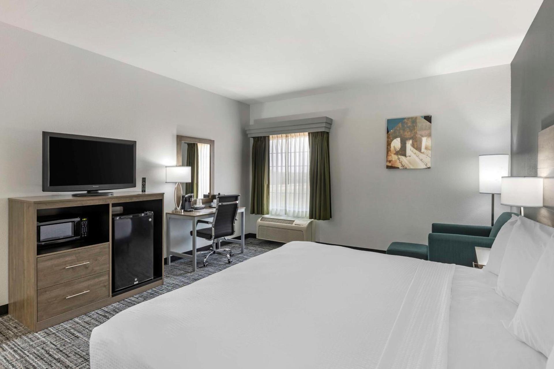 Best Western Plus MidAmerica Hotel photo 23