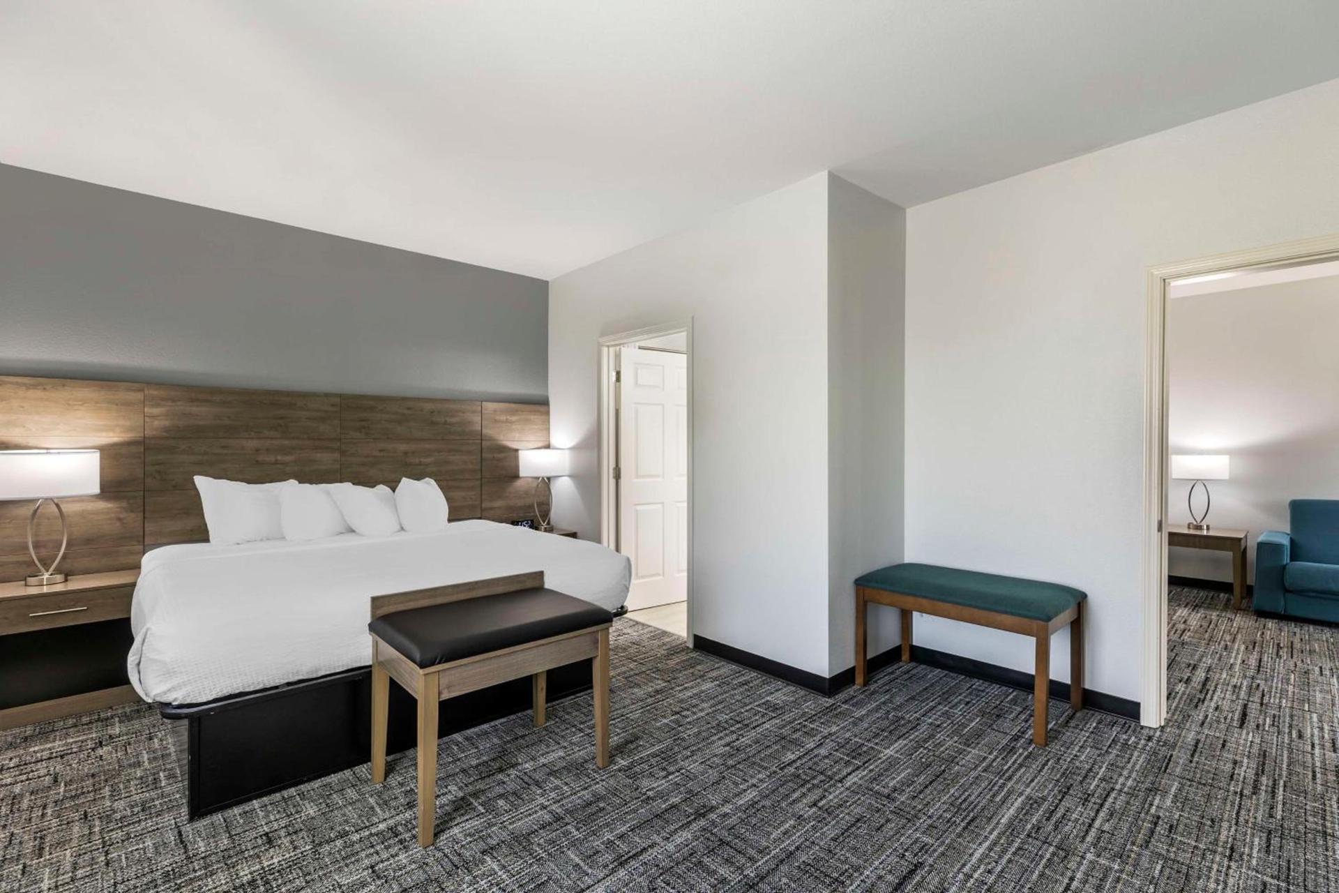 Best Western Plus MidAmerica Hotel photo 27