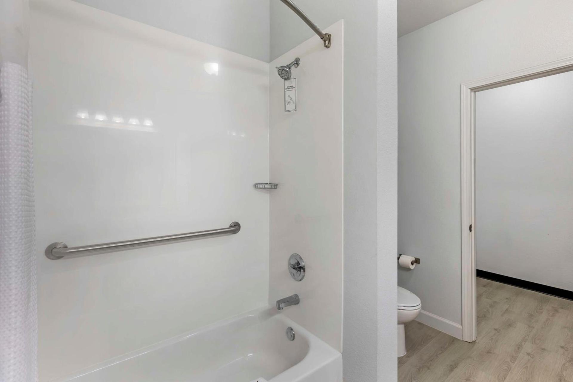 Best Western Plus MidAmerica Hotel photo 34