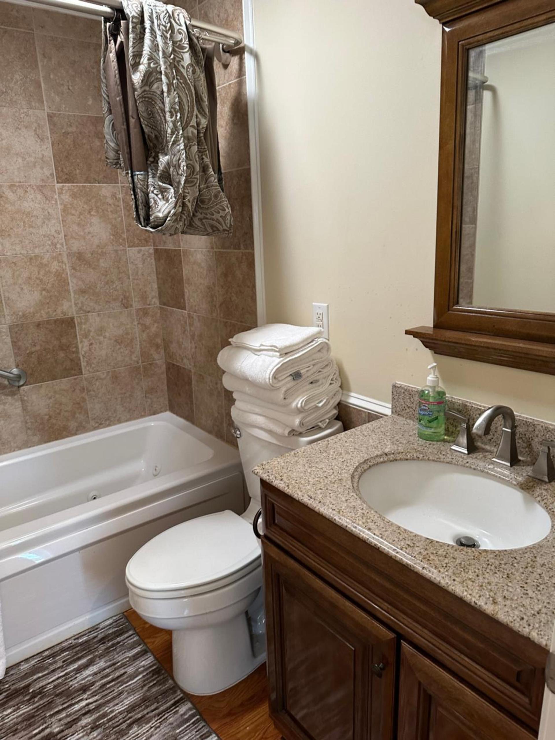 MooreField Suites Greensboro East photo 17