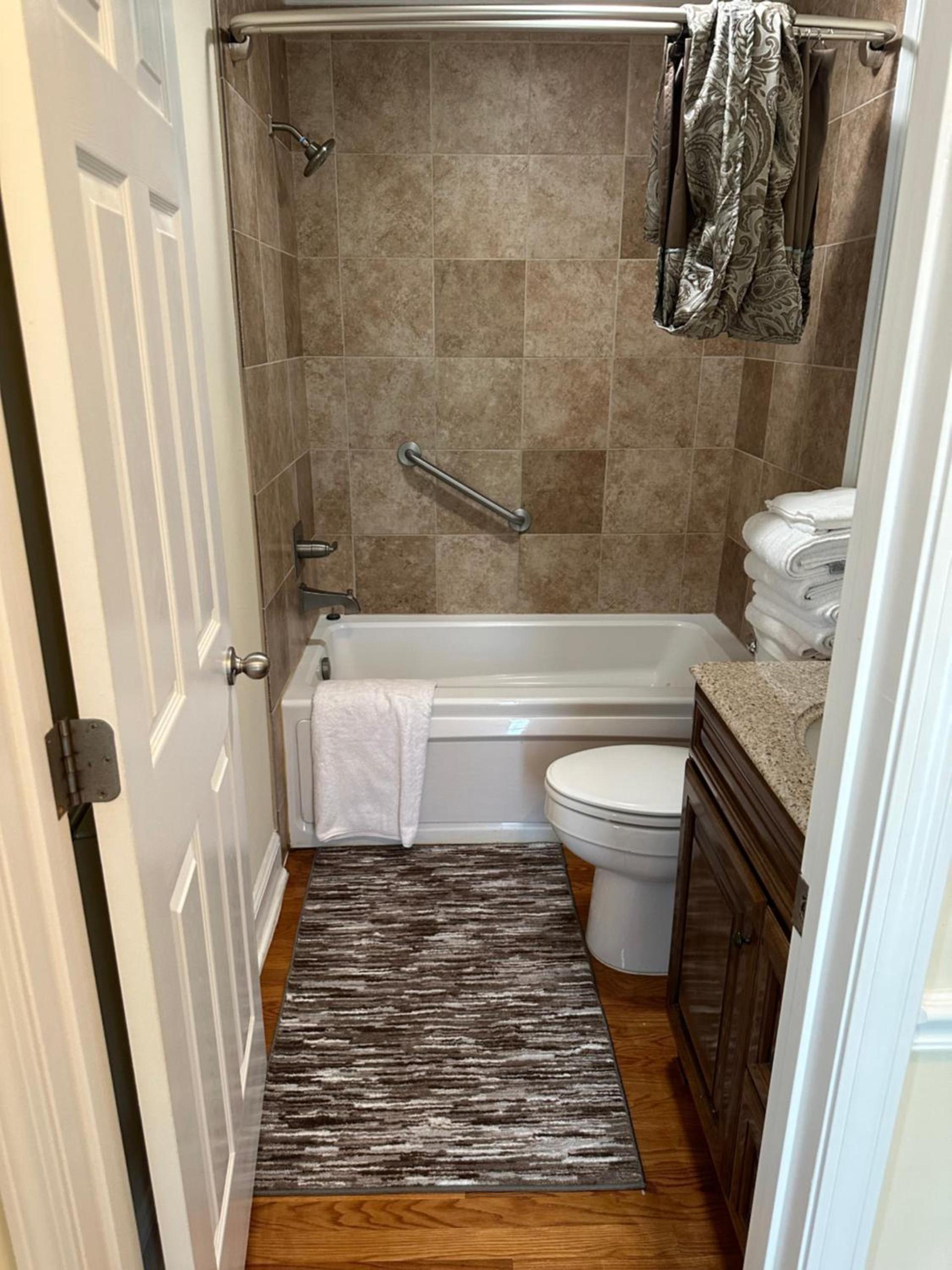 MooreField Suites Greensboro East photo 22