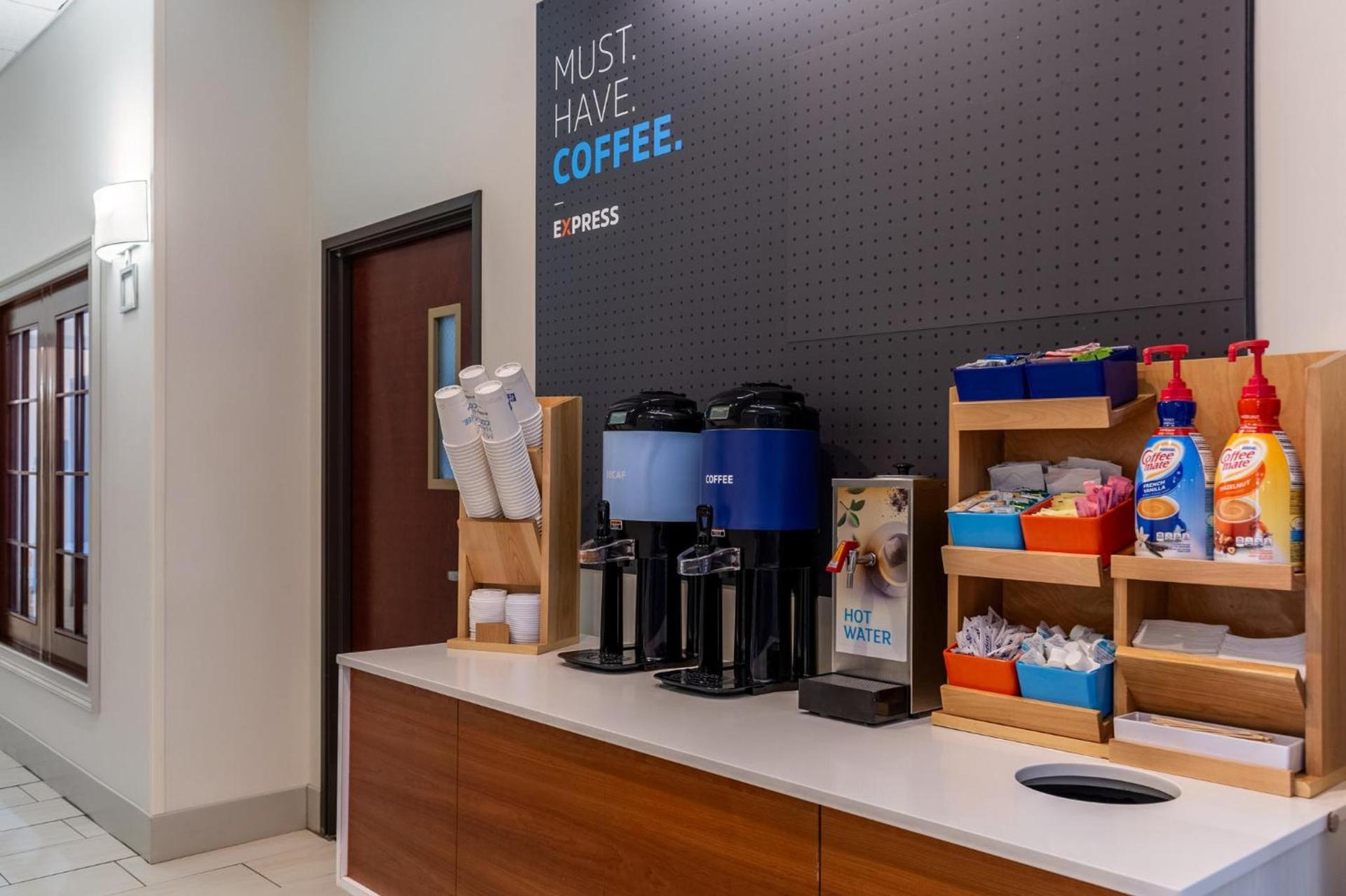 Holiday Inn Express Hotel & Suites Newton Sparta by IHG photo 24