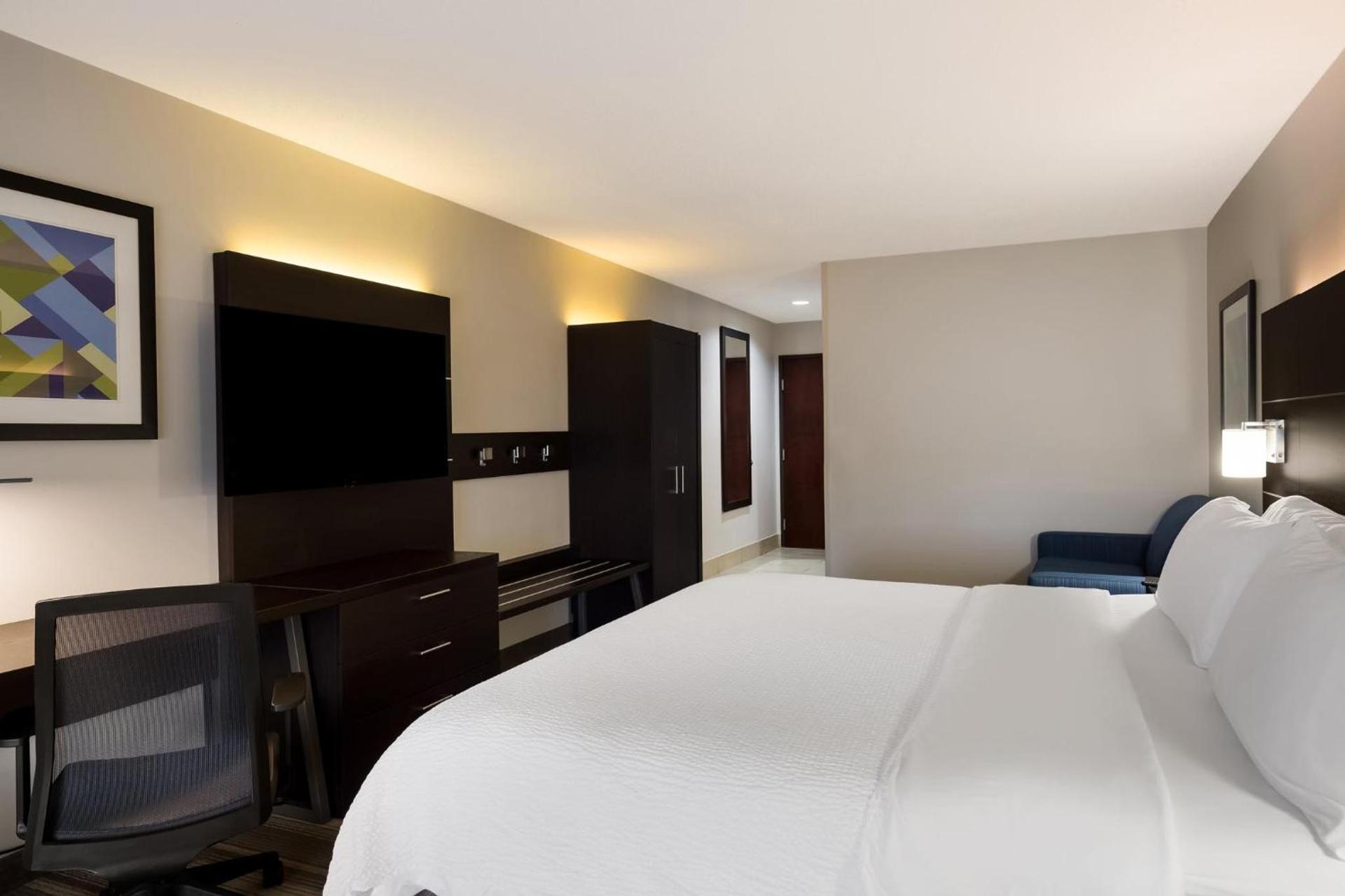 Holiday Inn Express Hotel & Suites Newton Sparta by IHG photo 35