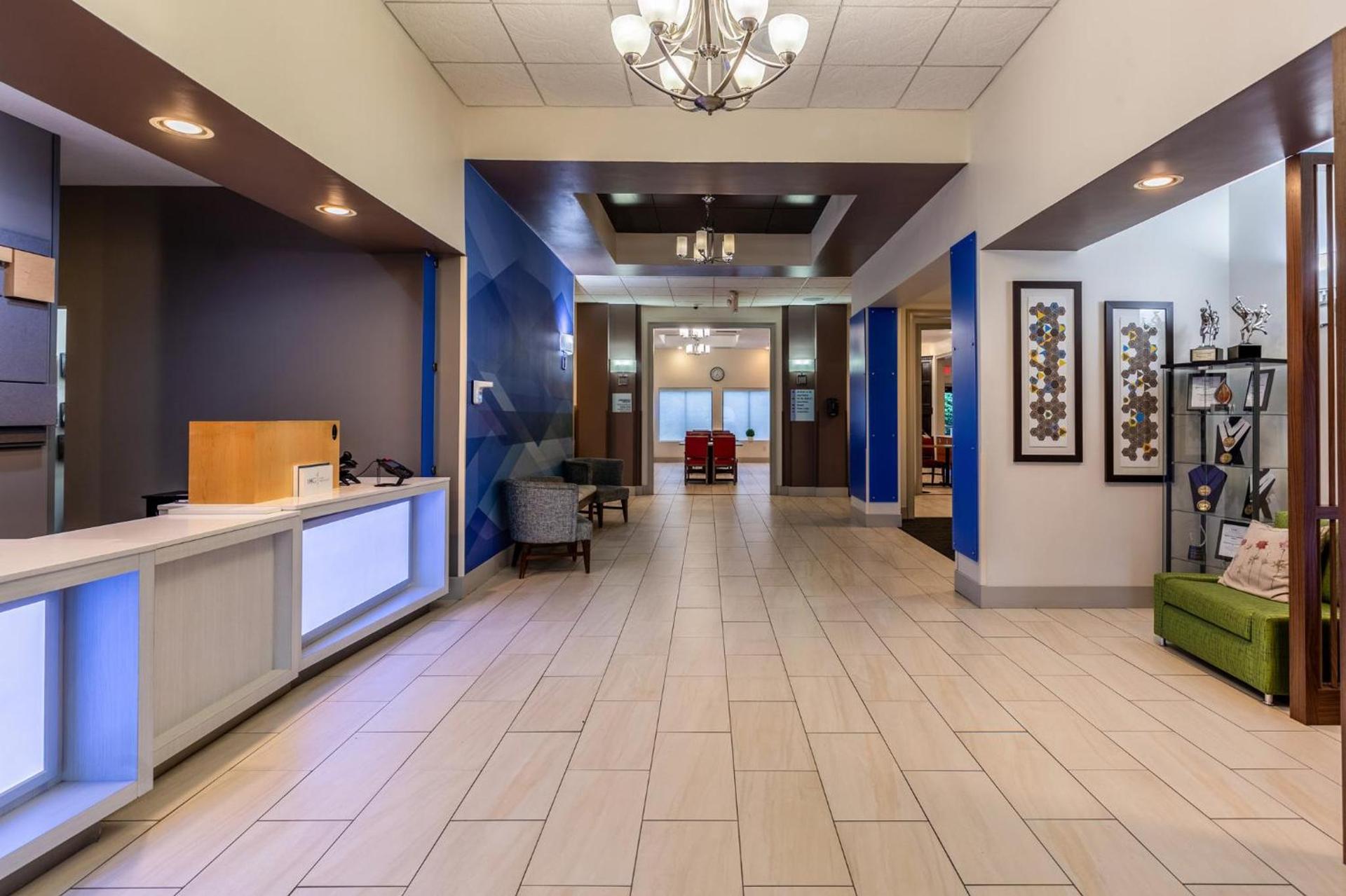 Holiday Inn Express Hotel & Suites Newton Sparta by IHG photo 28