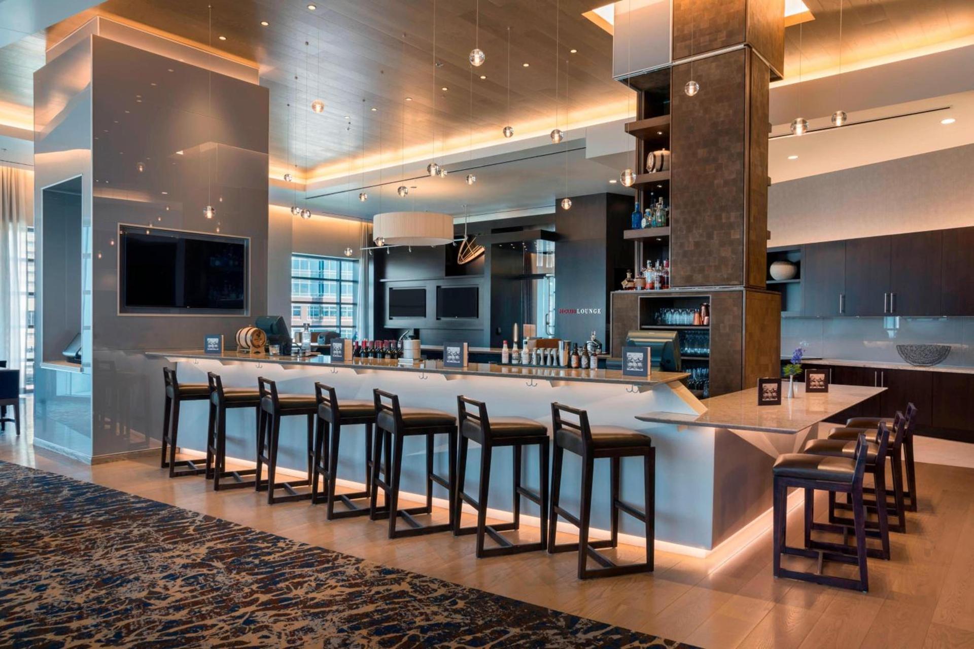 Buffalo Marriott at LECOM HARBORCENTER photo 35