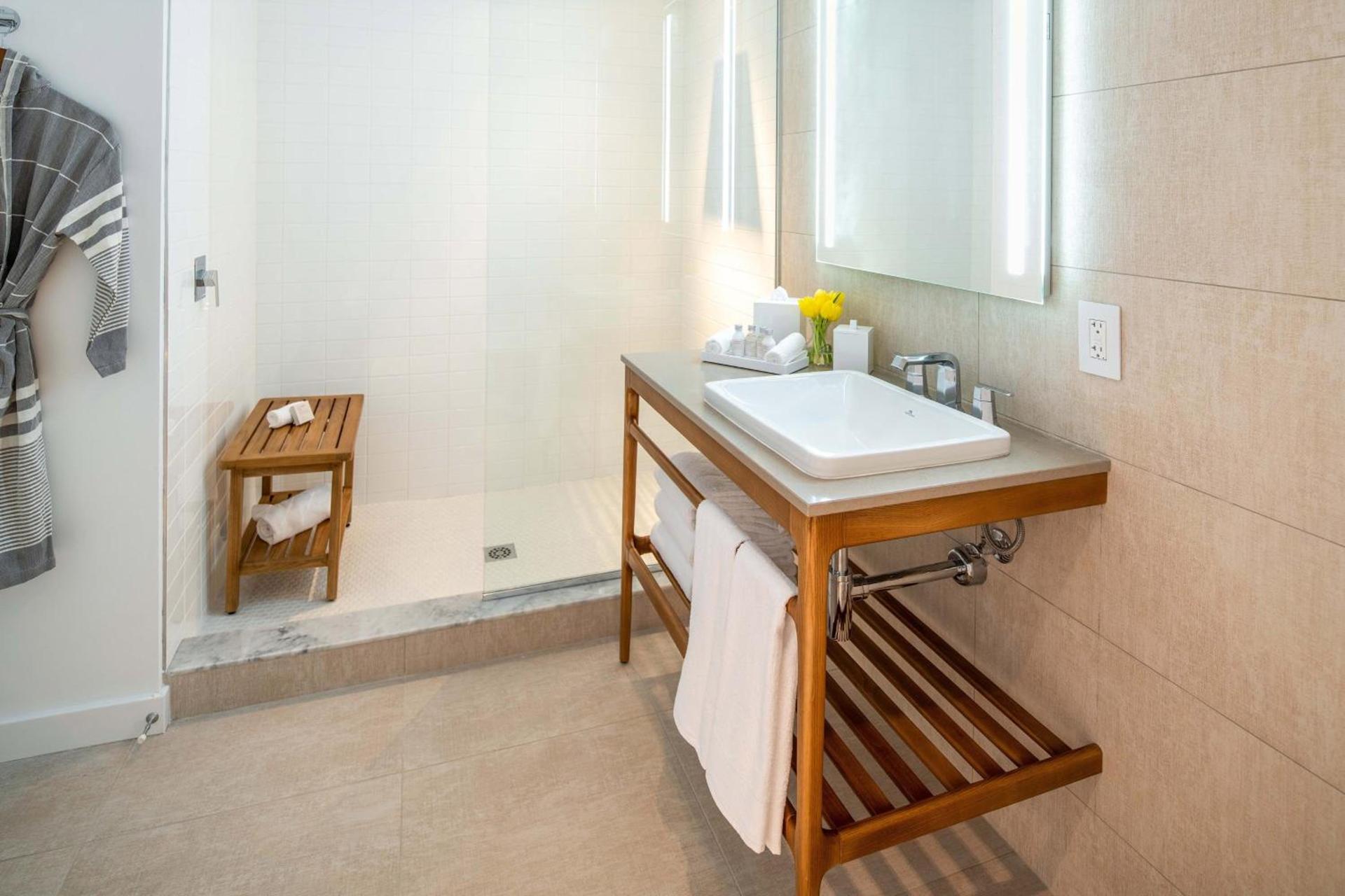 The Sarasota Modern, a Tribute Portfolio Hotel photo 25
