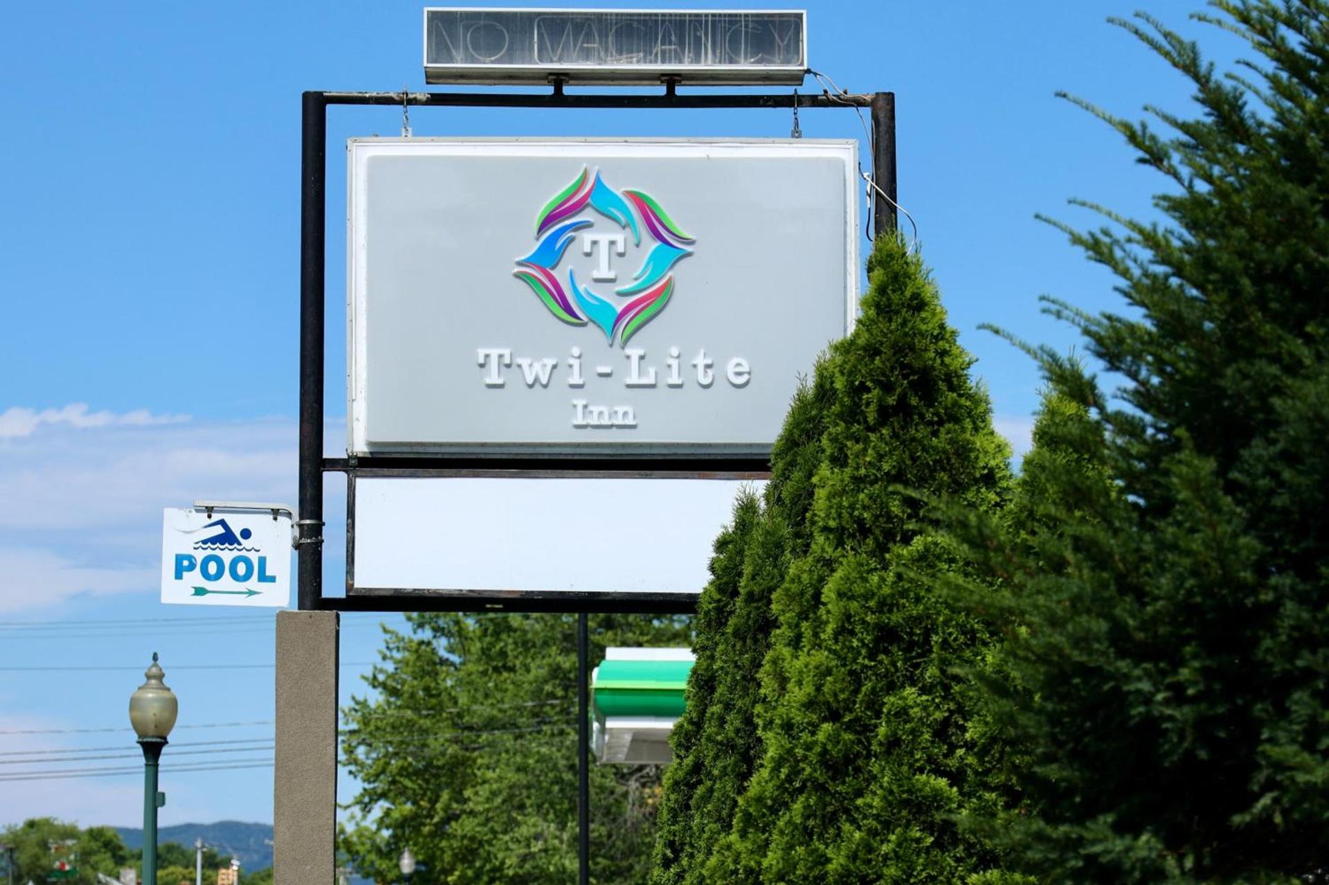 Twi-Lite Inn photo 13