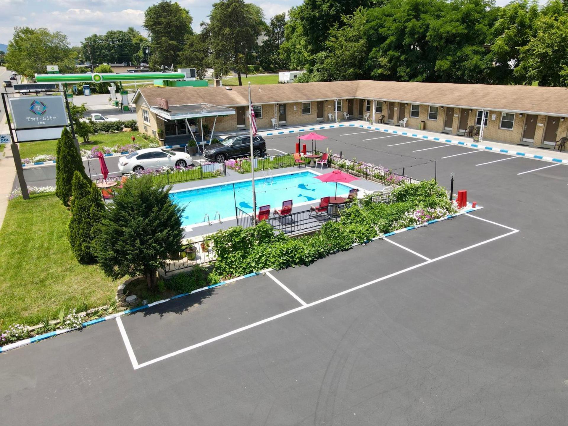 Twi-Lite Inn photo 3