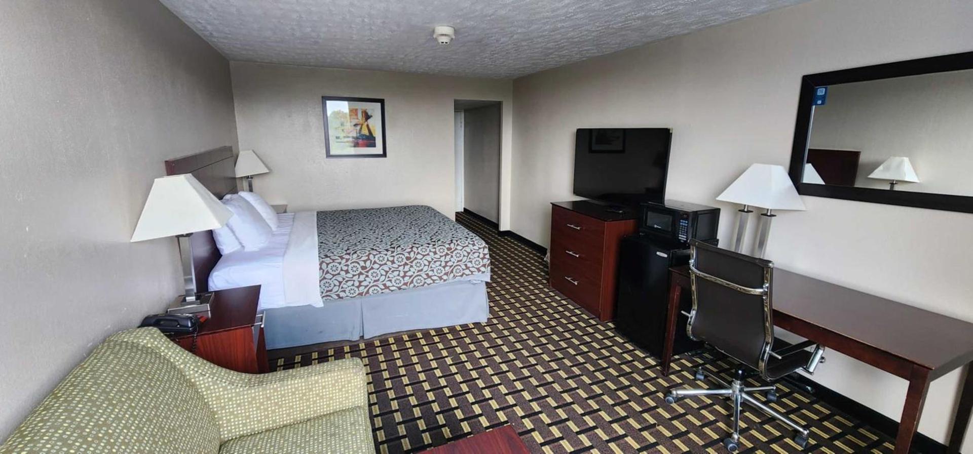 Days Inn by Wyndham Fort Wright Cincinnati Area photo 13