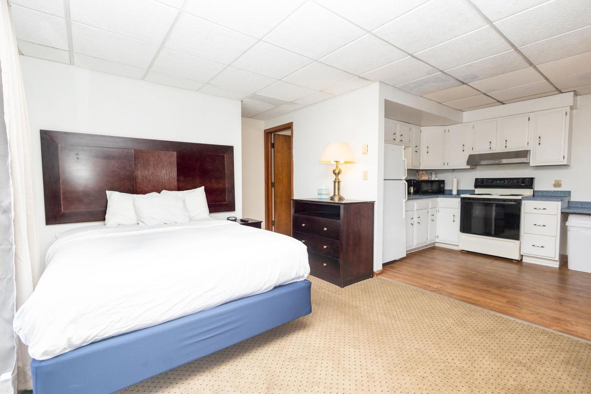Brentwood Motor Inn photo 32