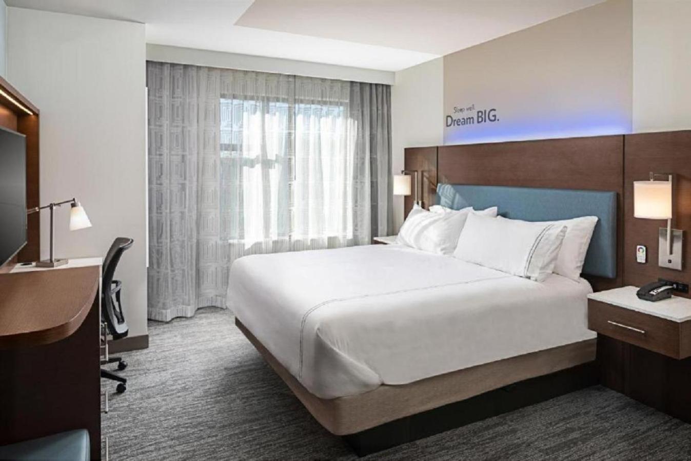 EVEN Hotel Shenandoah - The Woodlands by IHG photo 4