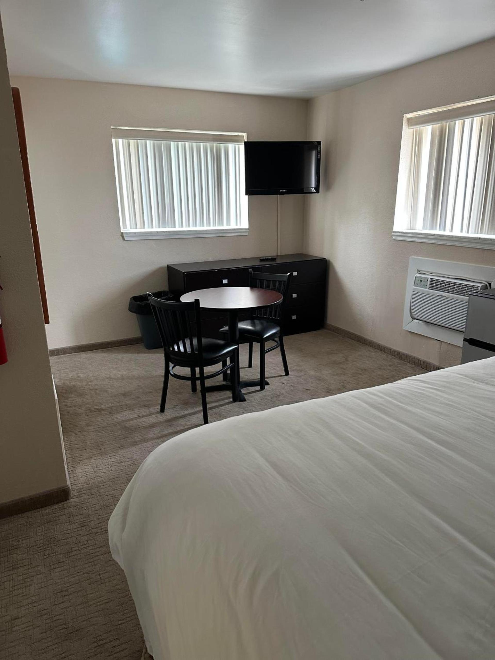 Diamond Crest Motel photo 14