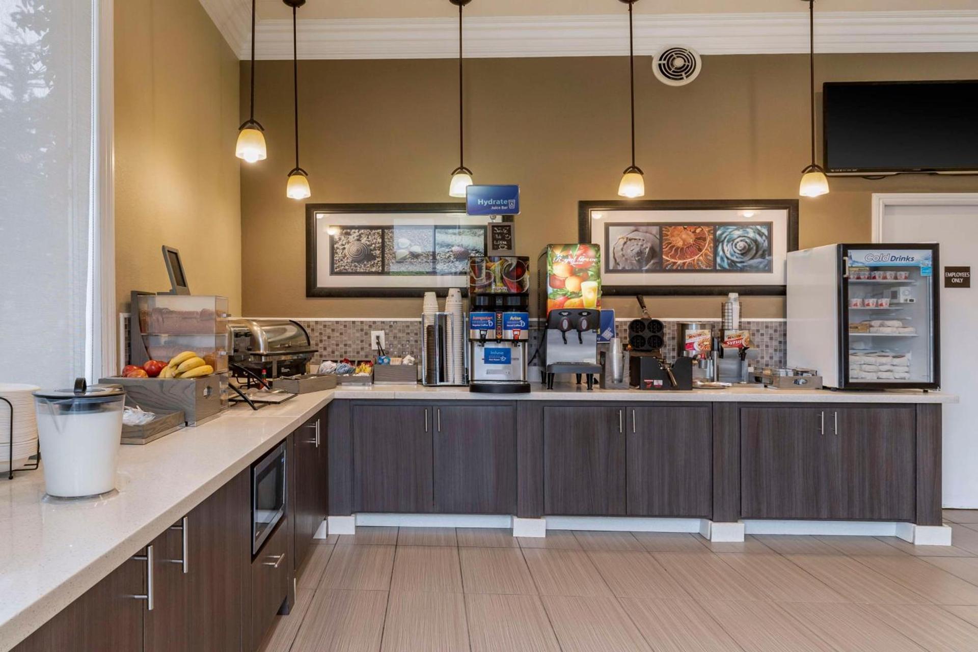 Best Western Carmel's Town House Lodge photo 72
