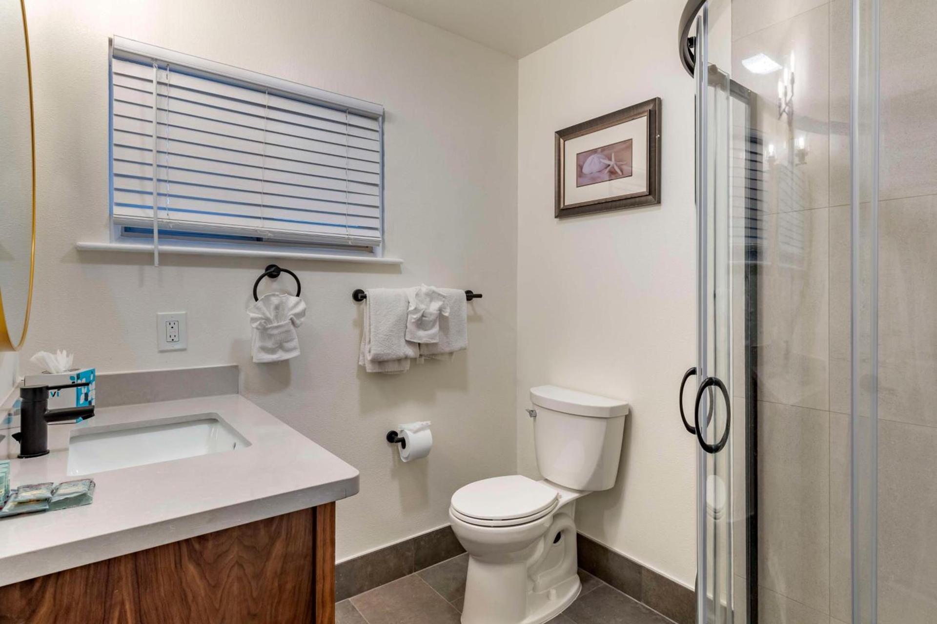 Best Western Carmel's Town House Lodge photo 15
