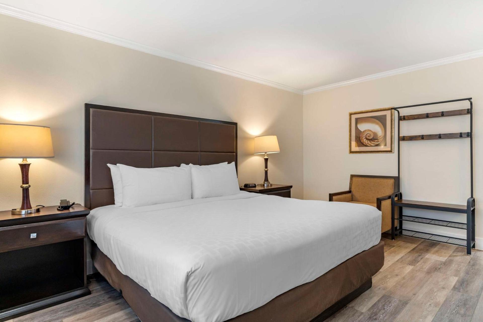 Best Western Carmel's Town House Lodge photo 21