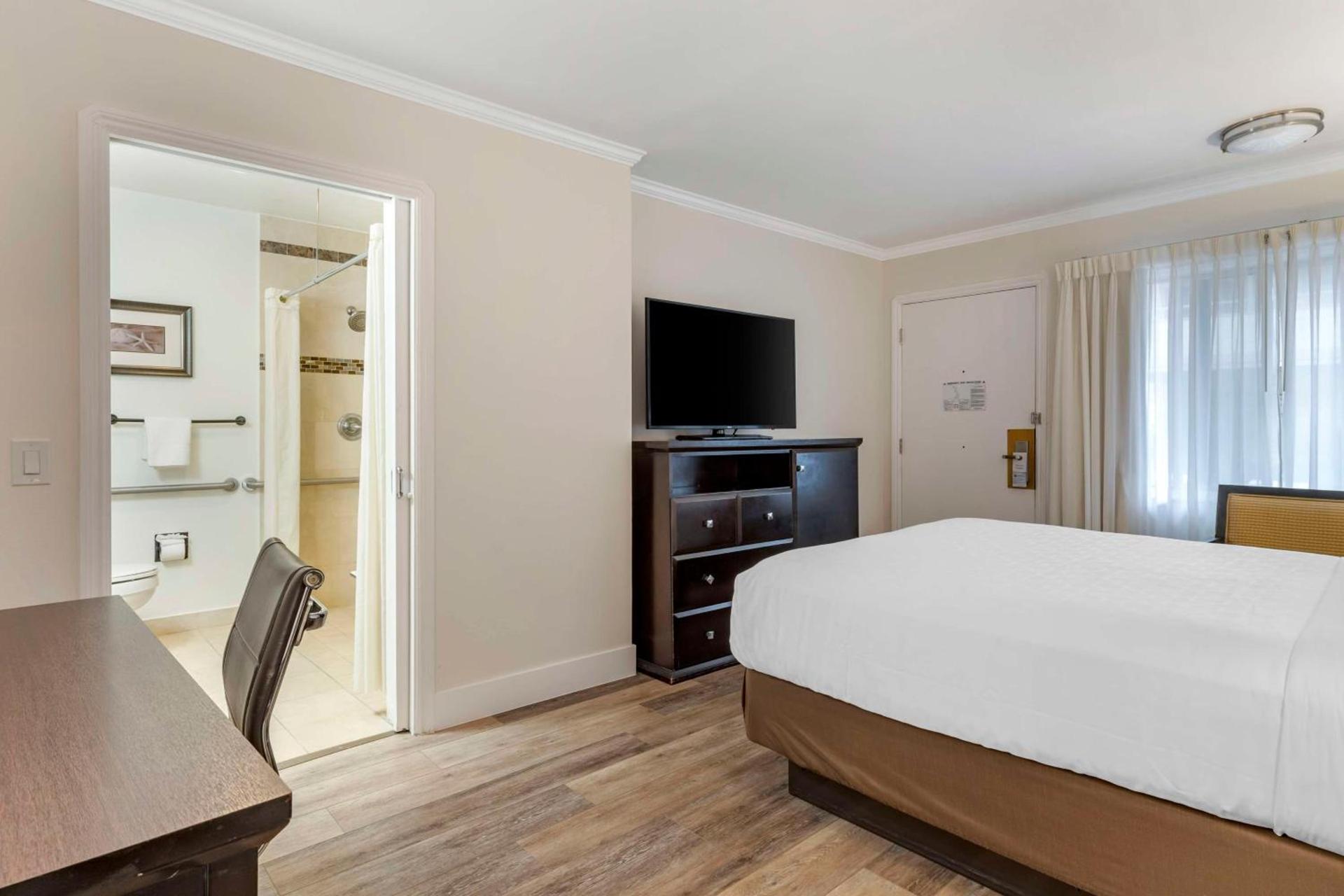 Best Western Carmel's Town House Lodge photo 29