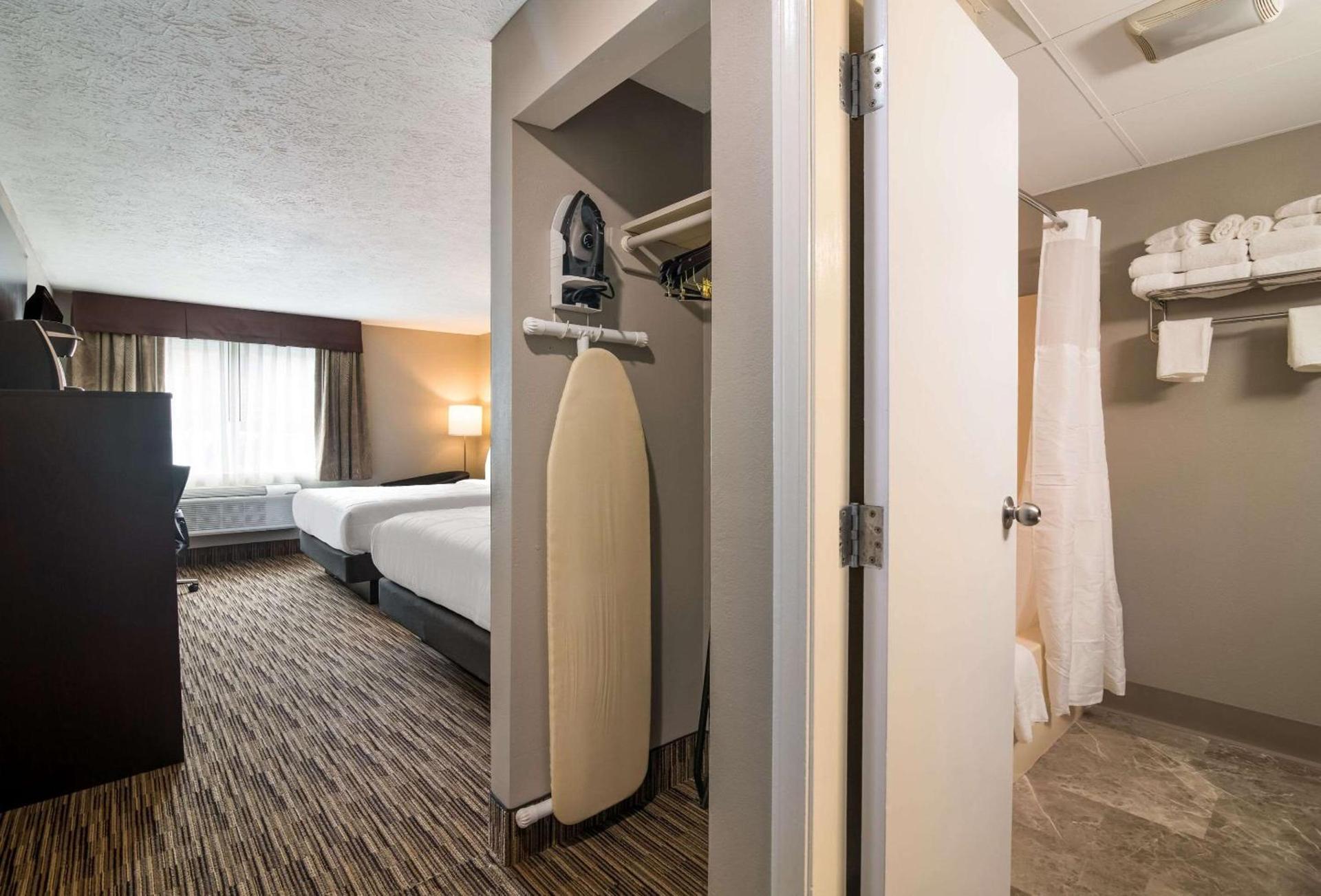 Quality Inn & Suites South Portland photo 14