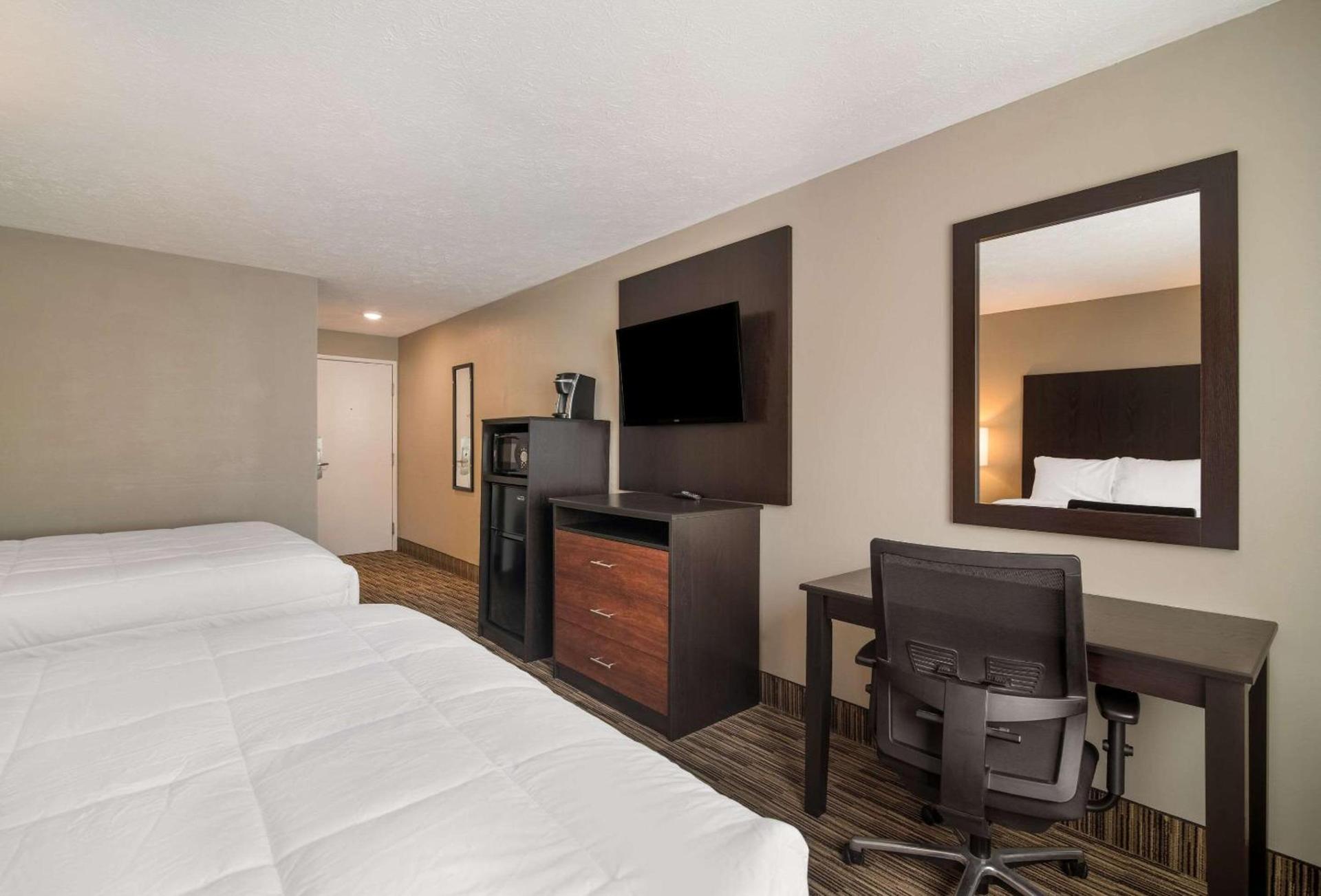 Quality Inn & Suites South Portland photo 18
