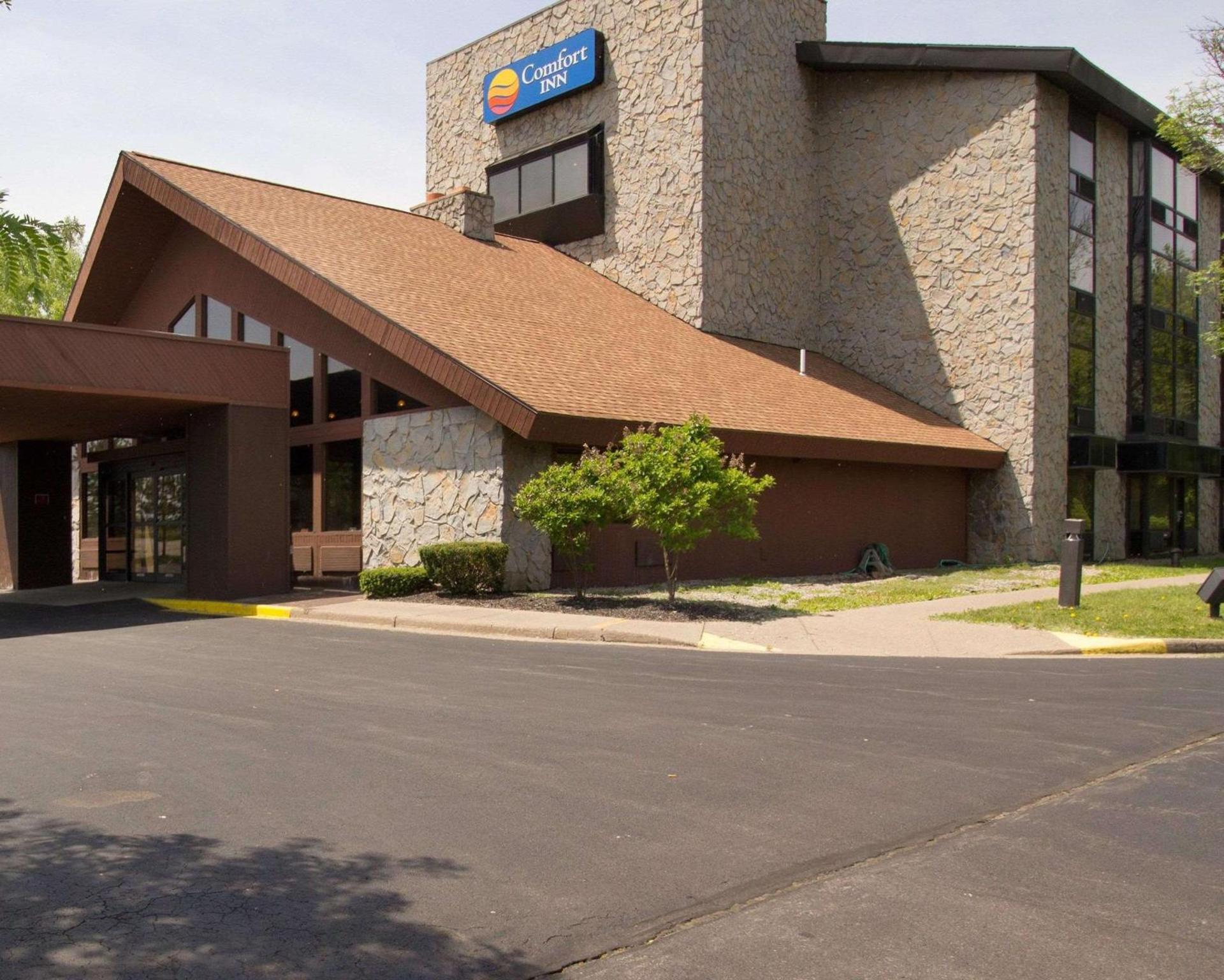 Comfort Inn & Suites Syracuse-Carrier Circle — hotel in East Syracuse
