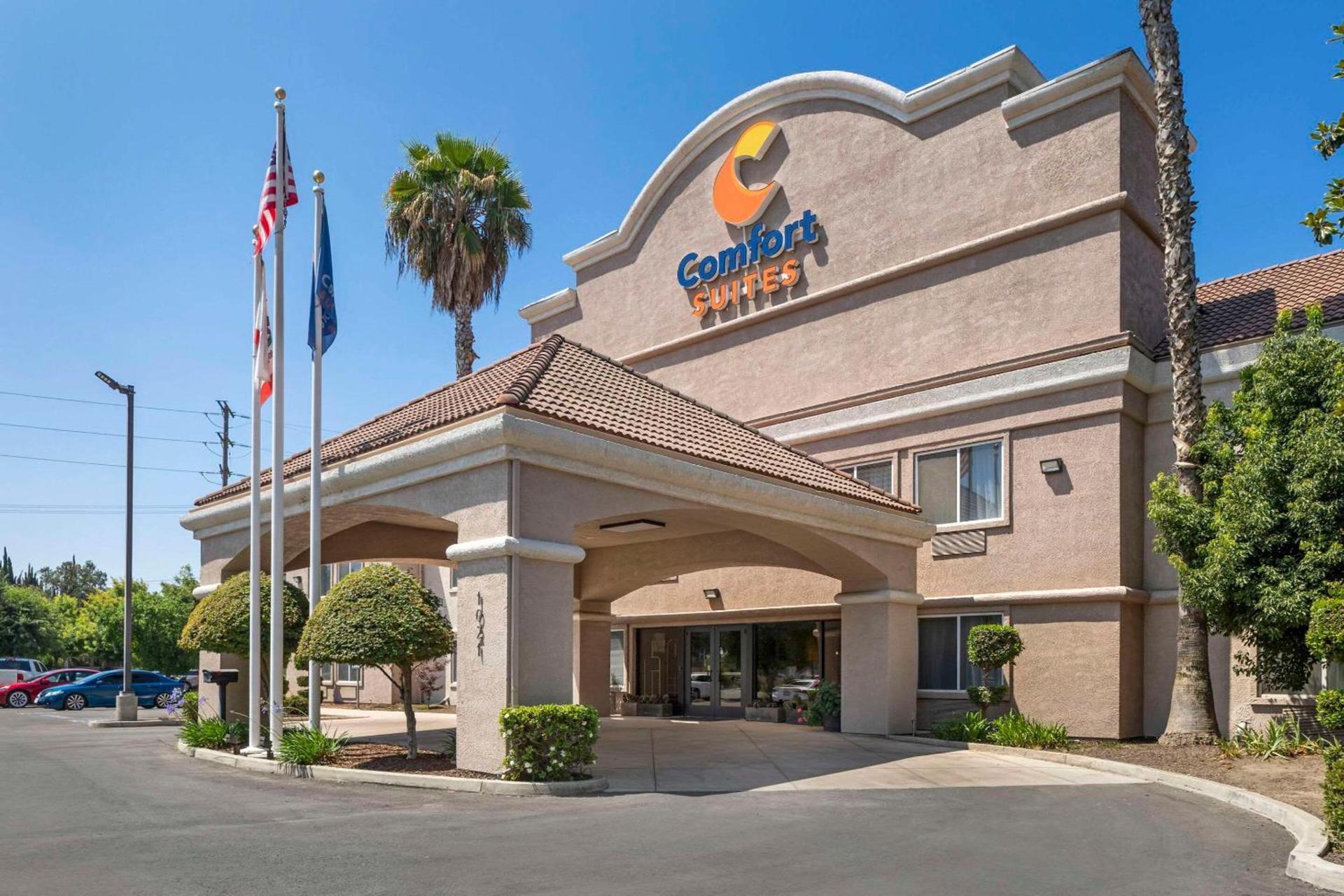 Comfort Suites Tulare Sequoia Gateway photo 40