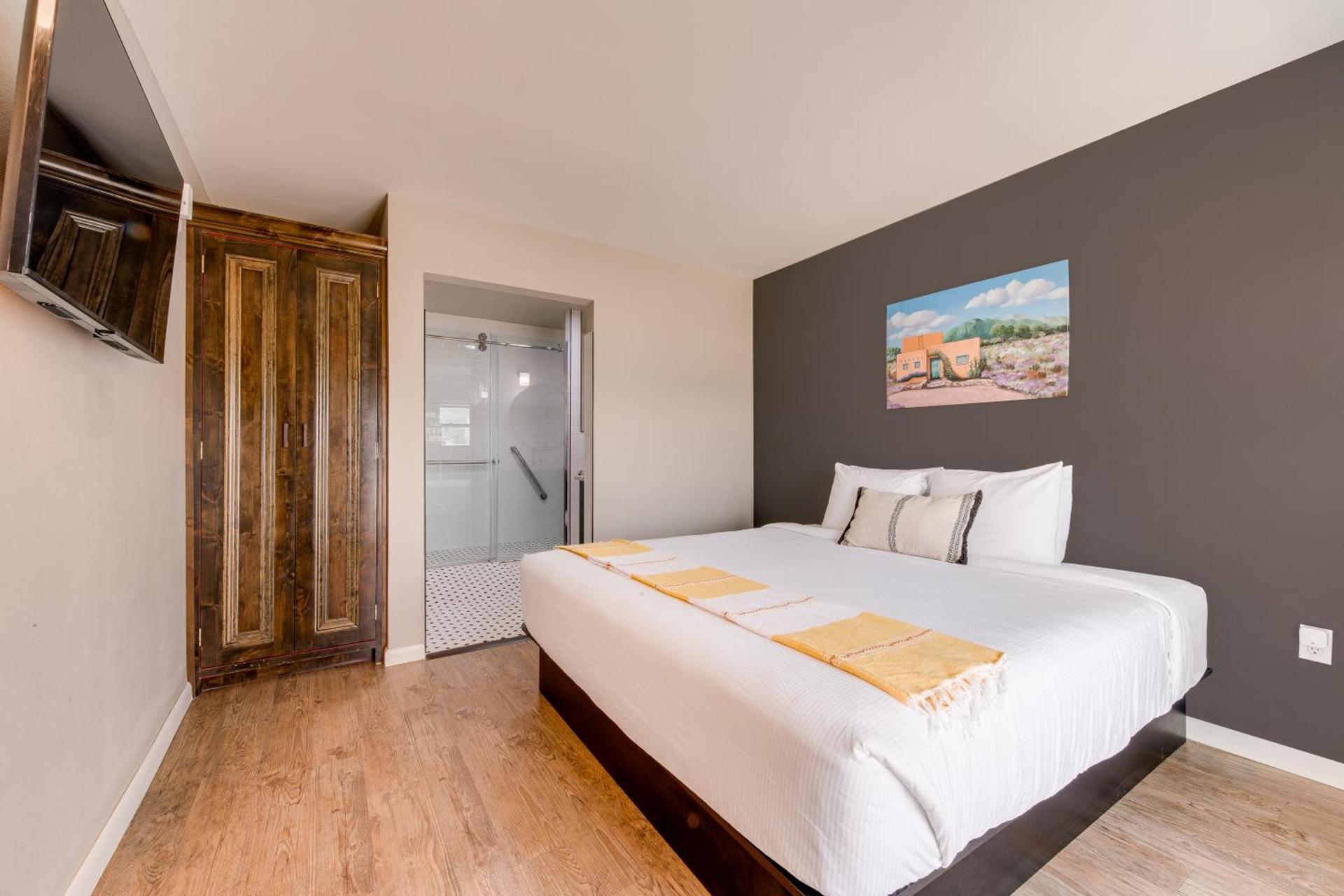 Taos Motor Lodge photo 73